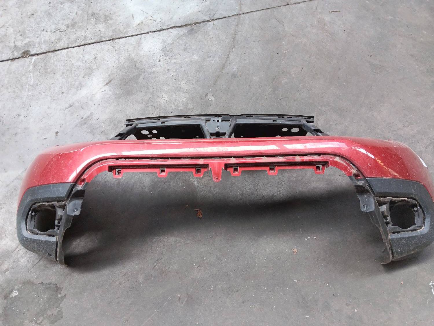Bumper voor + sensor Dacia DUSTER II 2017 - 22