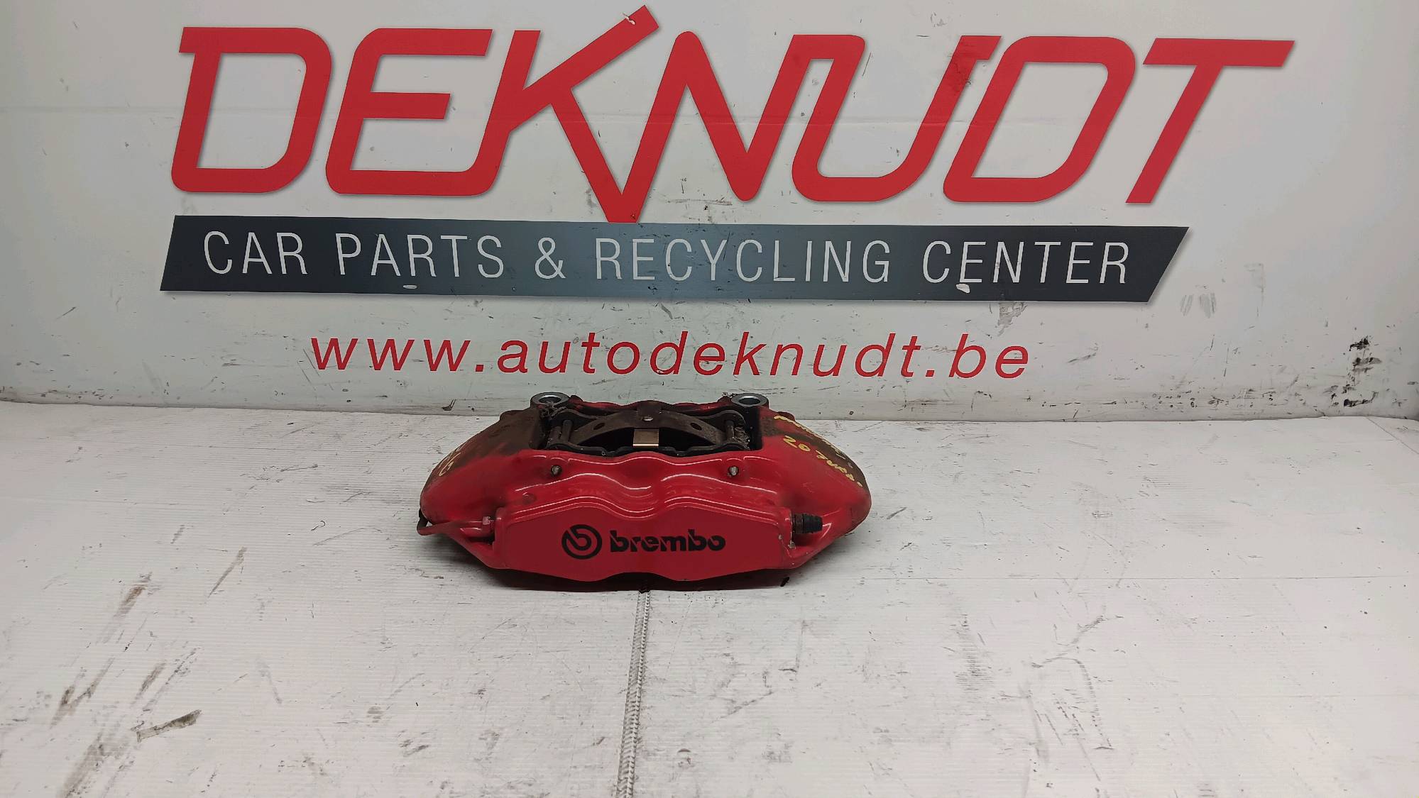 etrier de frein avant gauche Renault MEGANE III 2009 - 15