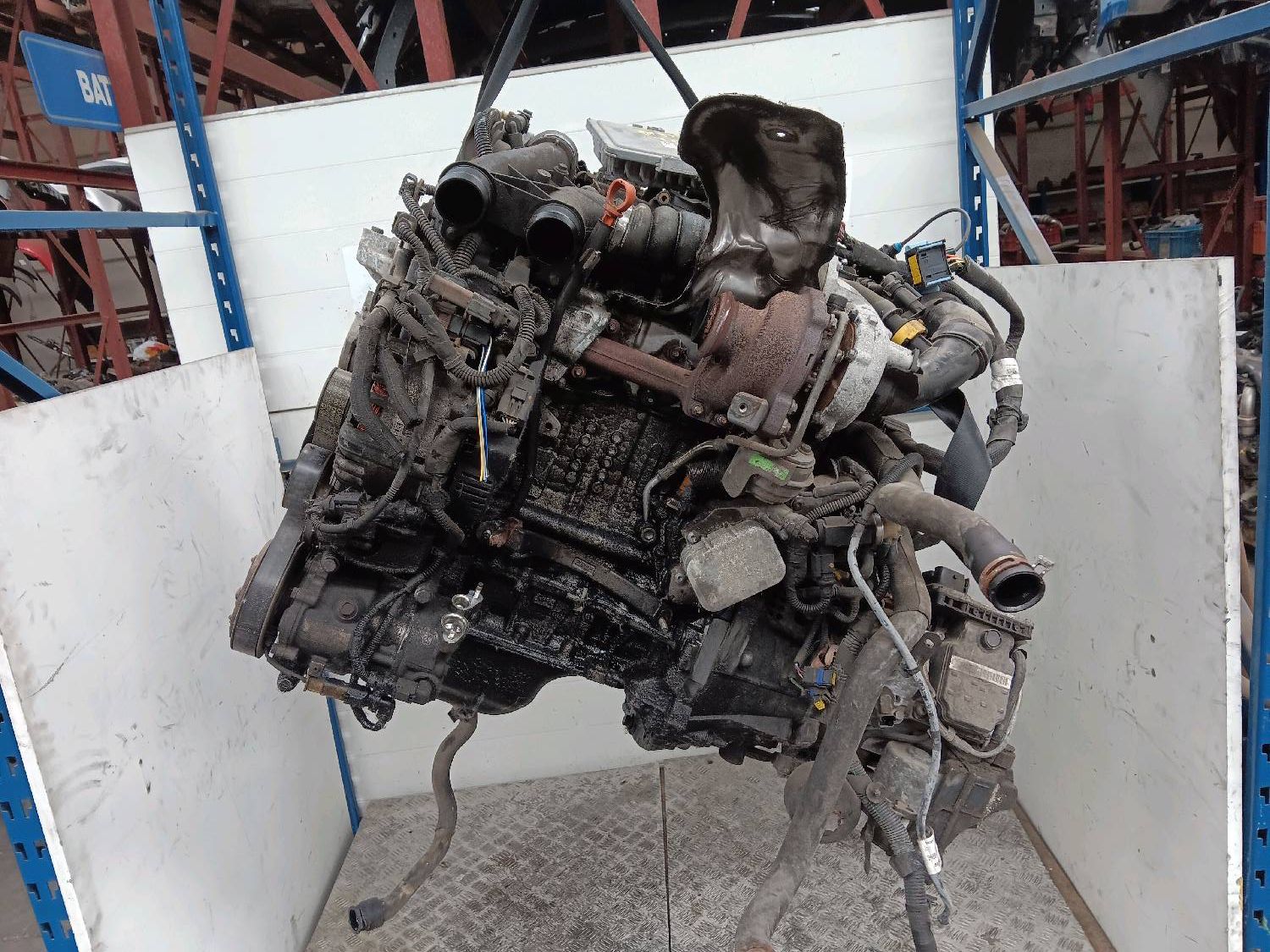 1. Motor Peugeot 508 2011 - 18