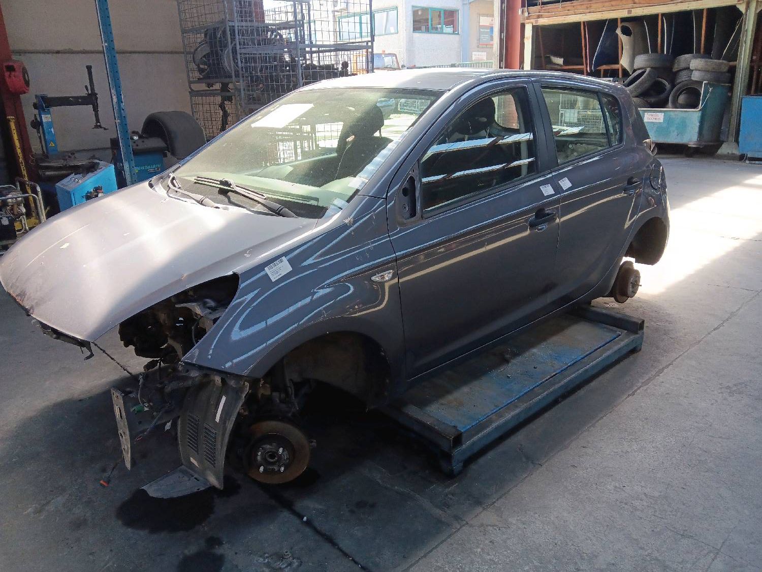 Vleugel links voor Hyundai I20 I 2009 - 12