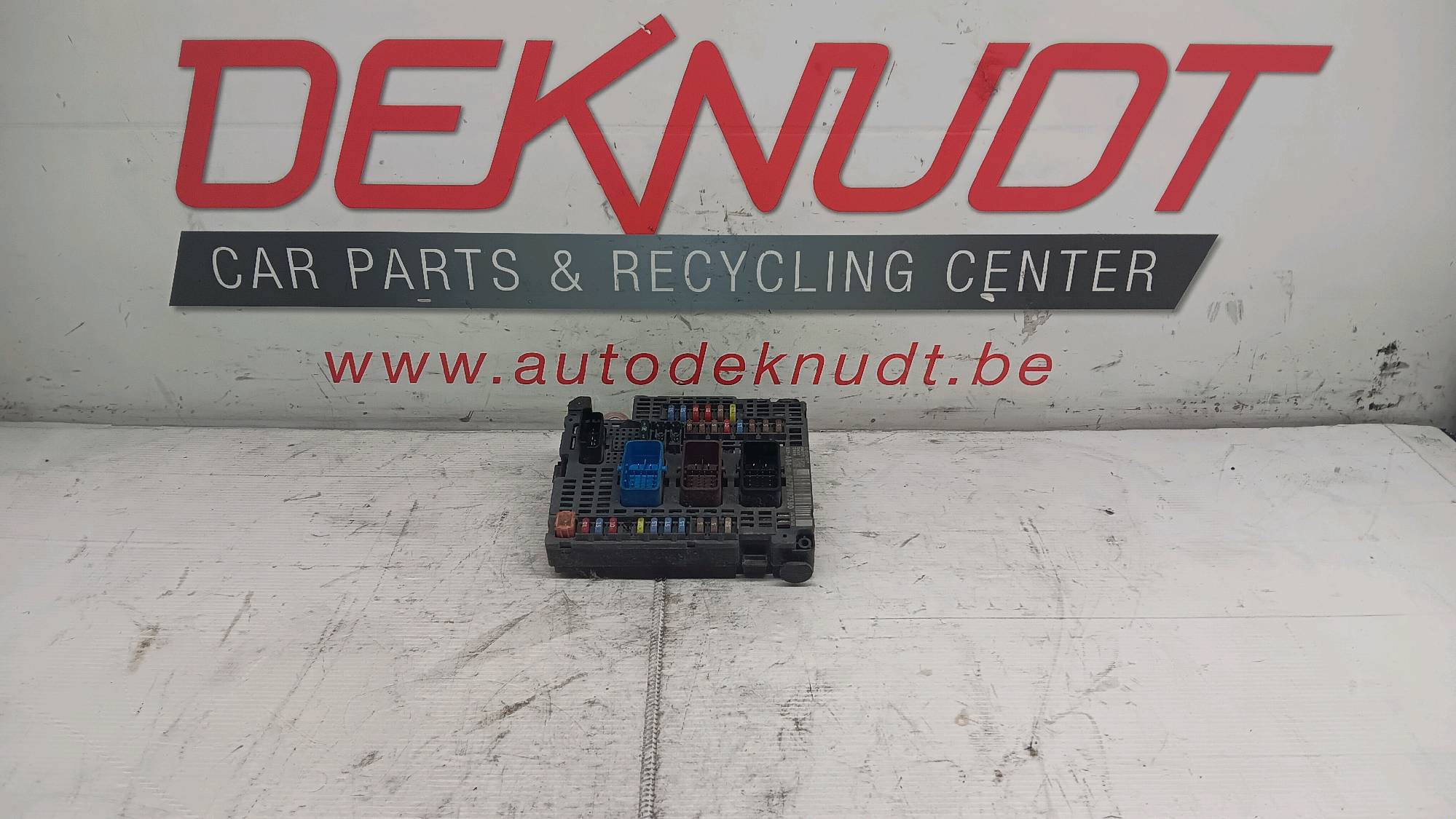 fuse box Peugeot 508 2011 - 18