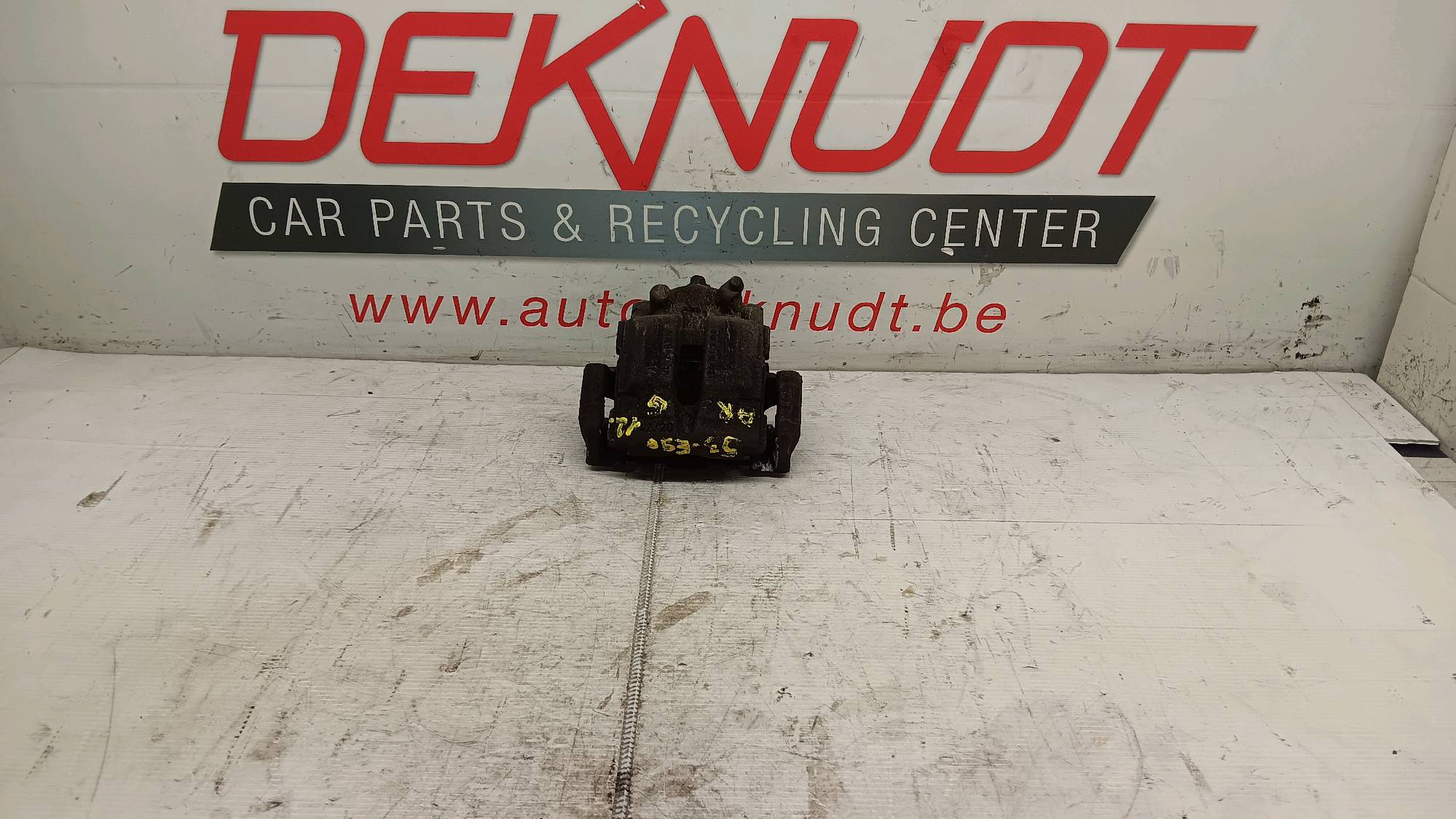 Remschijf links ACHTER Bmw S3 E90 2008 - 12