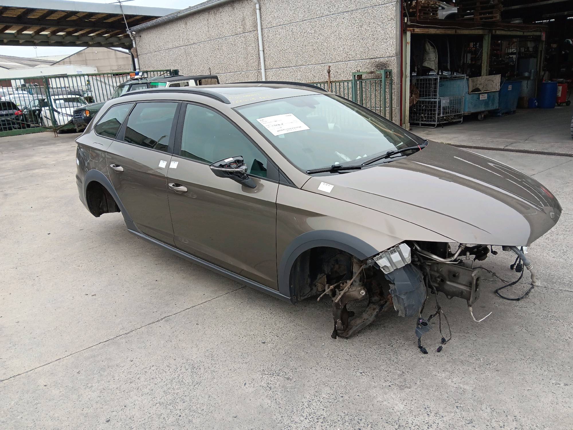 Deur rechts voor Seat LEON 2012 - 20 5F