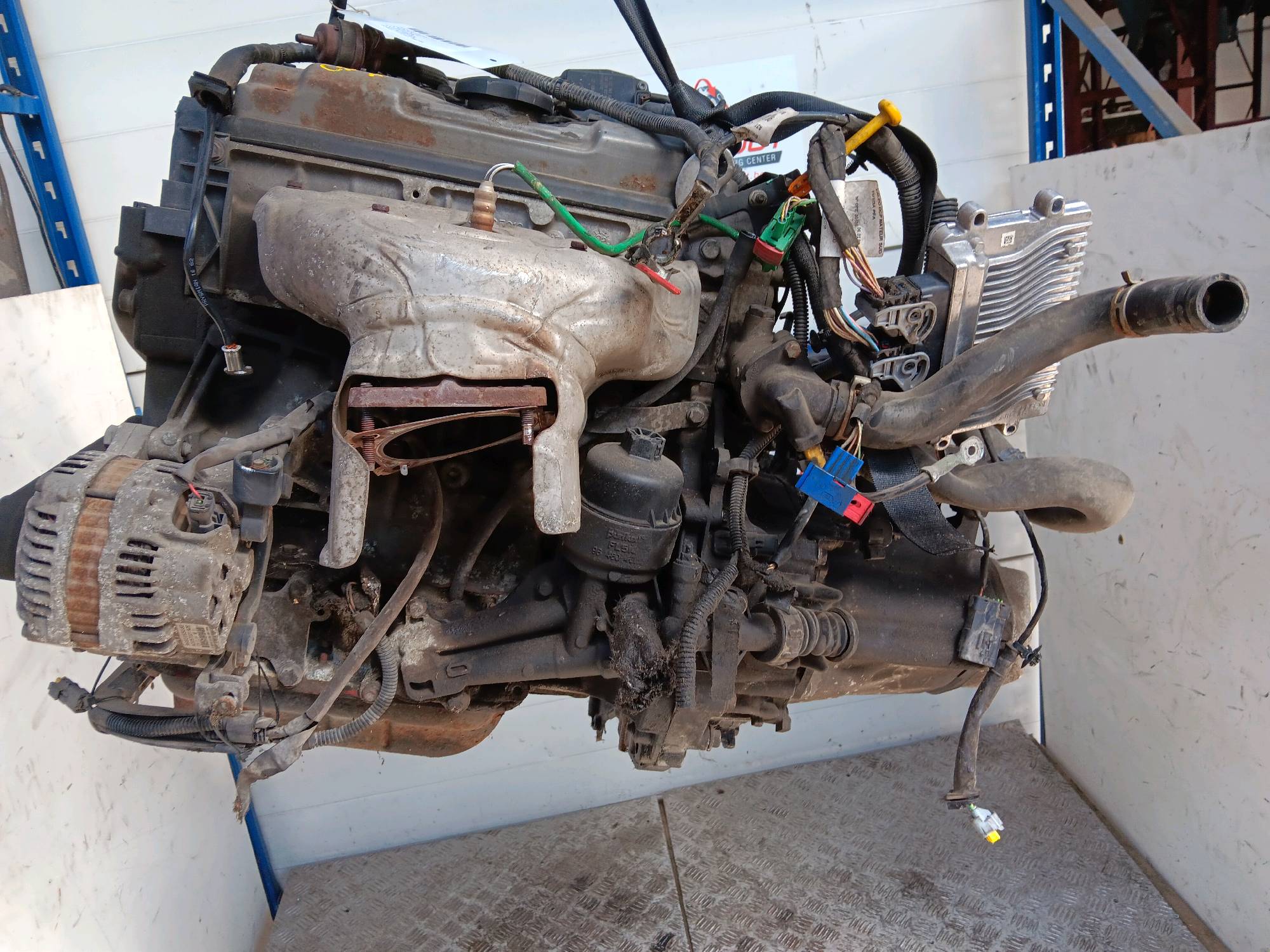 1. Motor Citroen C2