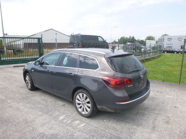 hayon Opel ASTRA J 2012 - 15