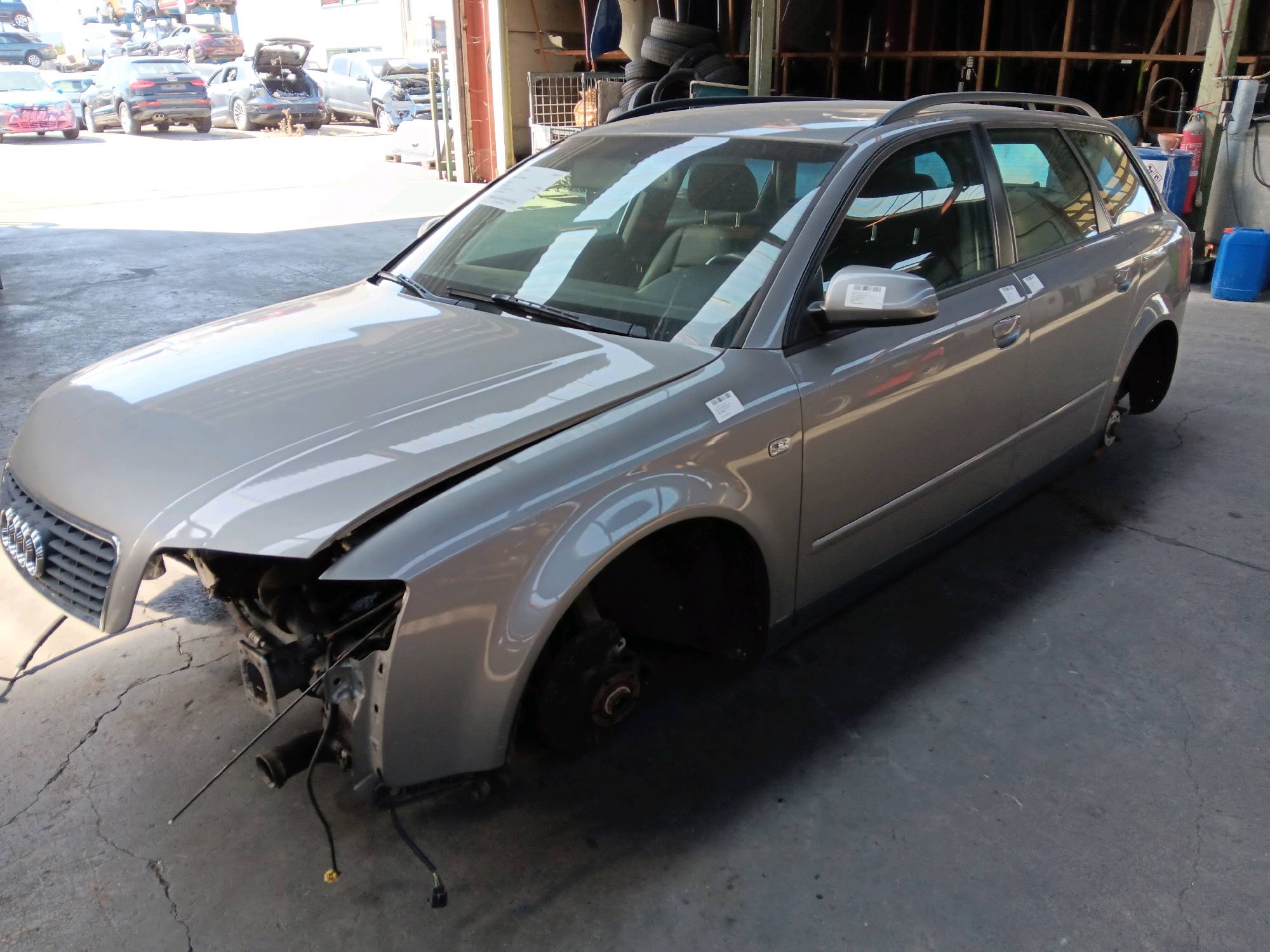 porte AV G Audi A4