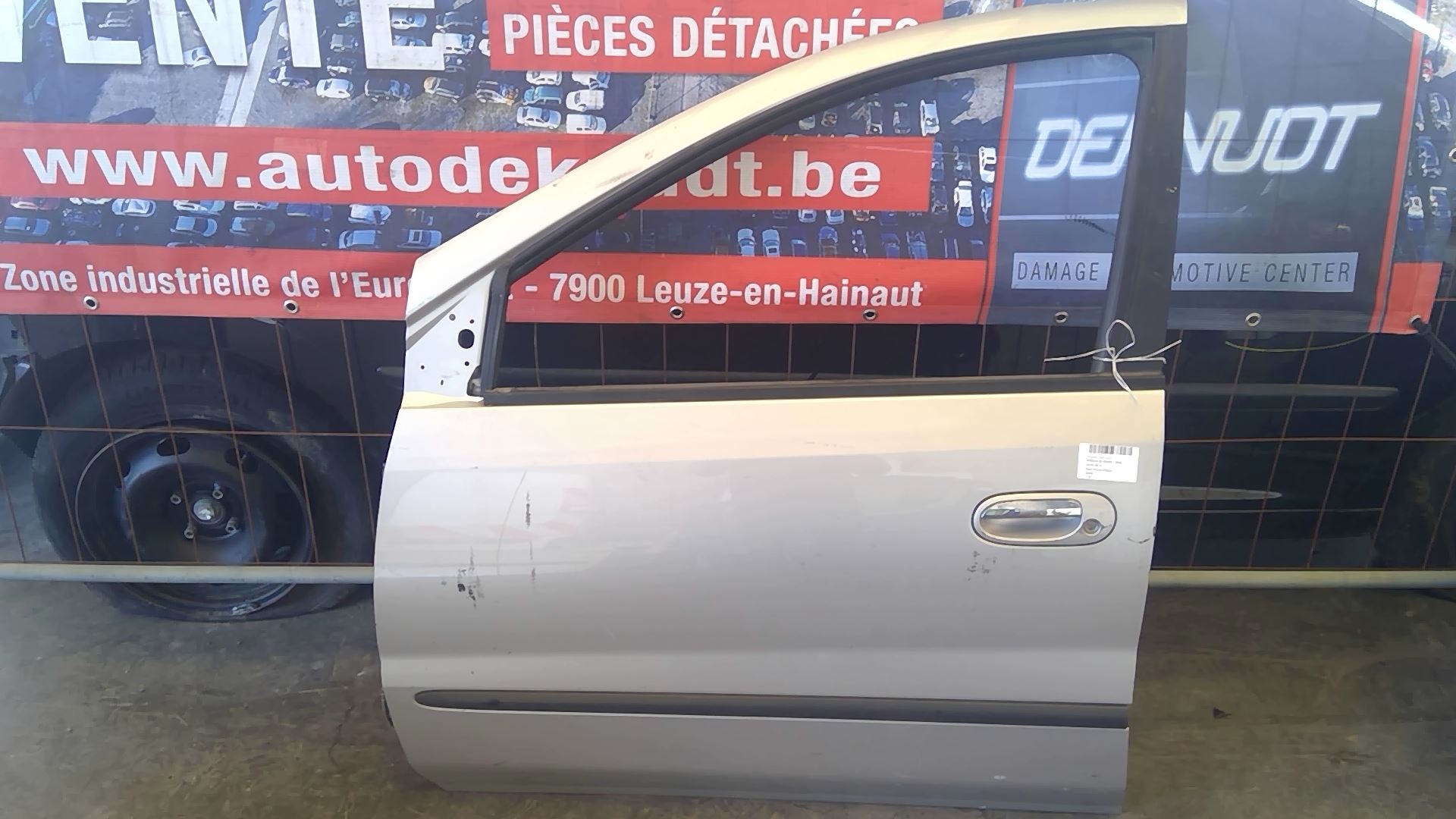 porte AV G Nissan ALMERA - TINO