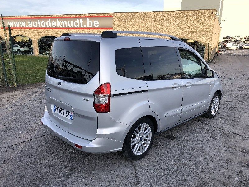 Ford Tourneo courier