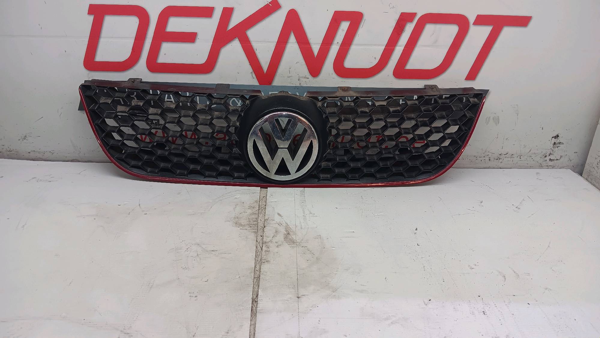 Grill voor Vw POLO 2005 - 09 9N3
