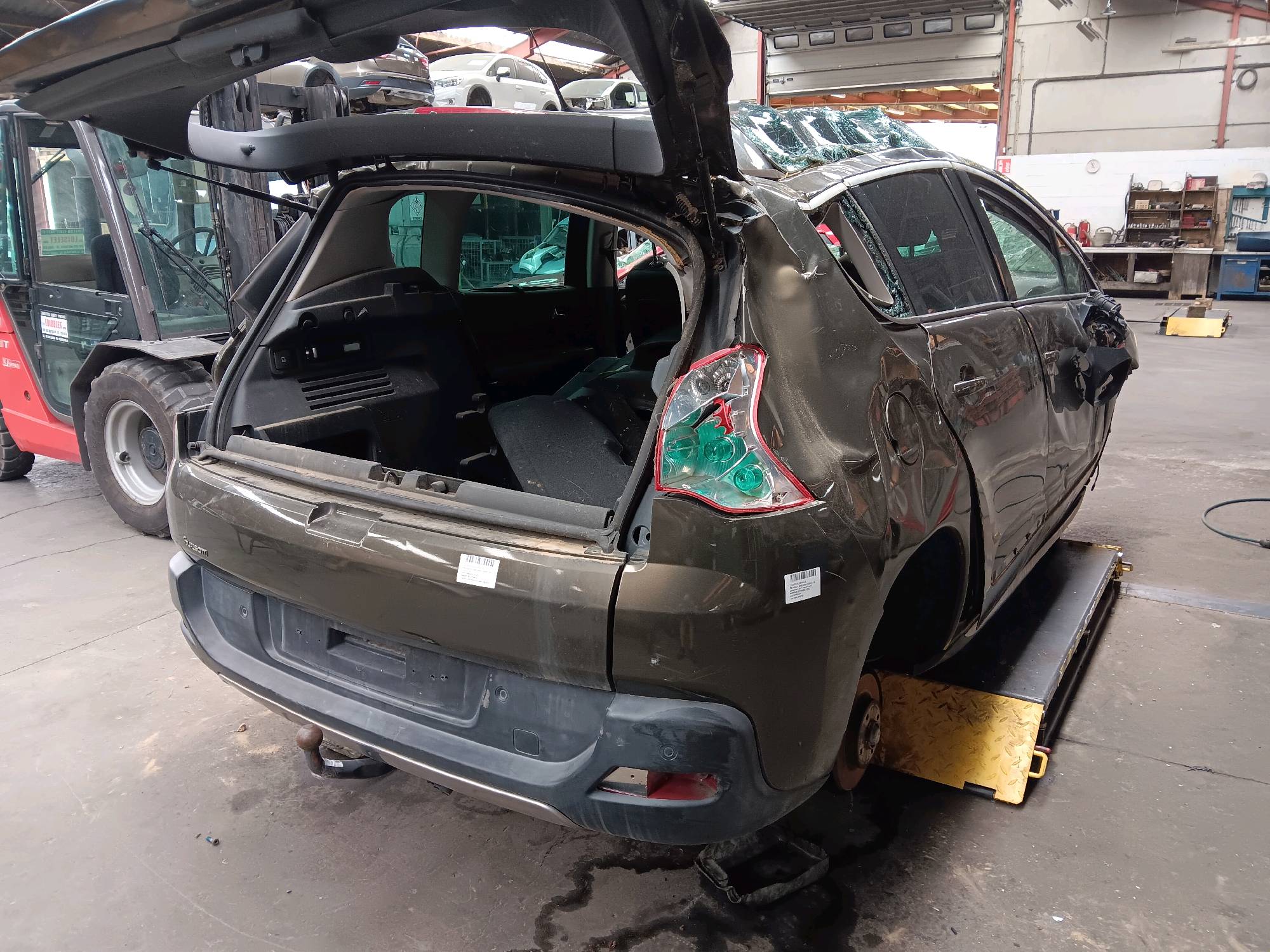 Bumper achter met sensor Peugeot 3008 I 2009 - 16