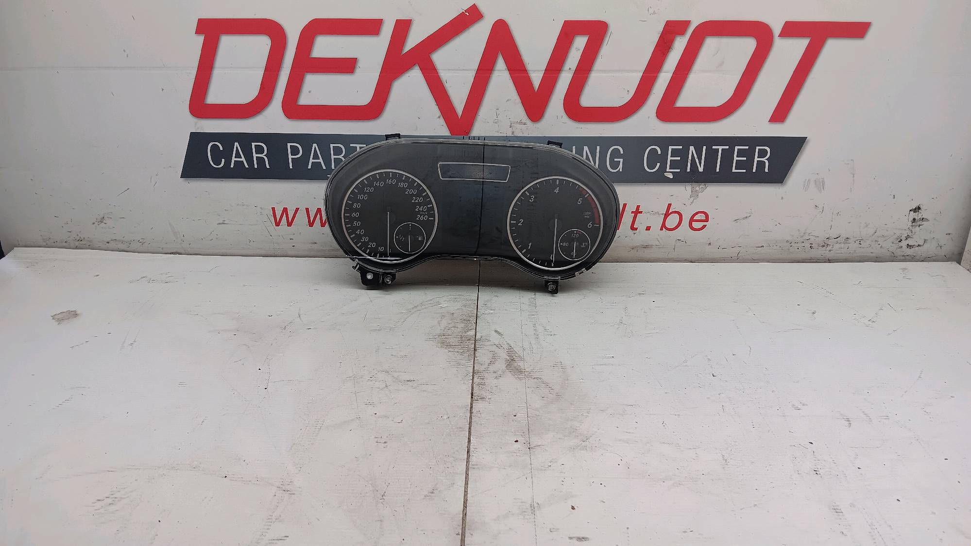 Kilometerteller Mercedes-Benz A 176 2015 - 18