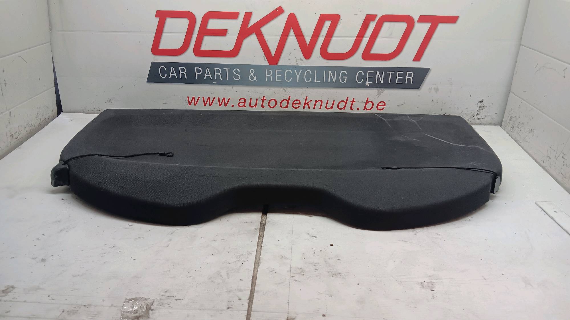 Porte-chapeaux Mercedes-Benz A 176 2015 - 18
