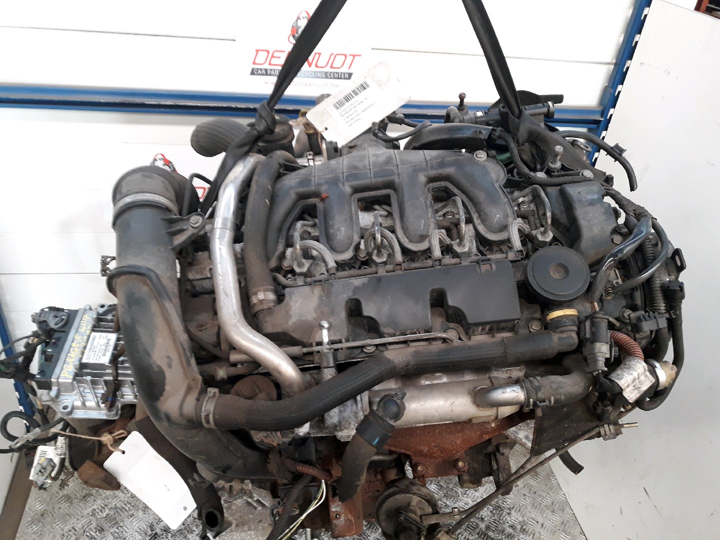 1. Motor Peugeot 407 2004 - 11