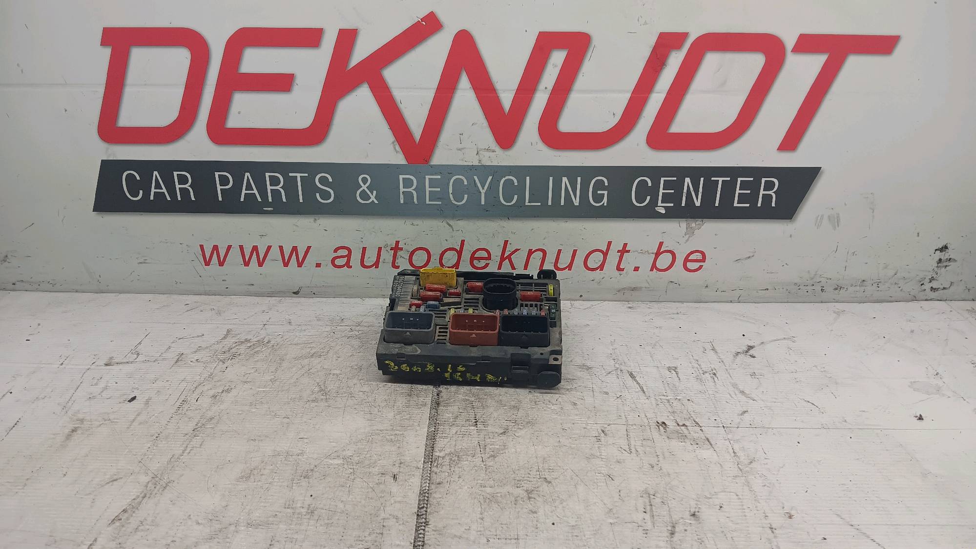 boite à fusible Peugeot 3008 I 2009 - 16