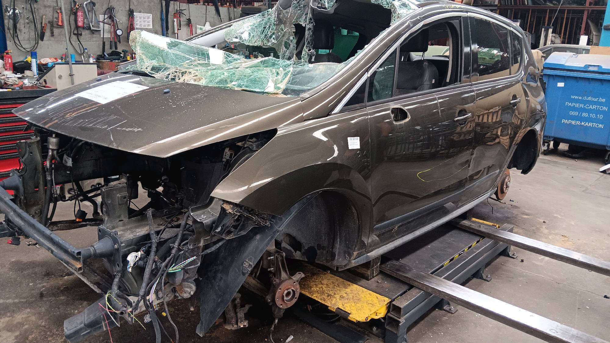 Vleugel links voor Peugeot 3008 I 2009 - 16