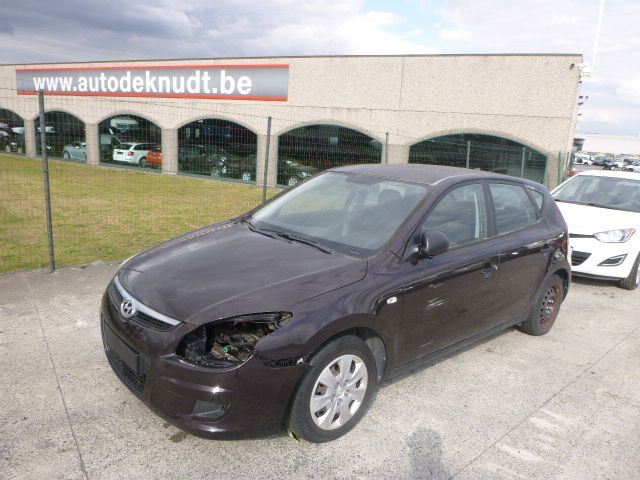 Vleugel links voor Hyundai I30 I 2006 - 10