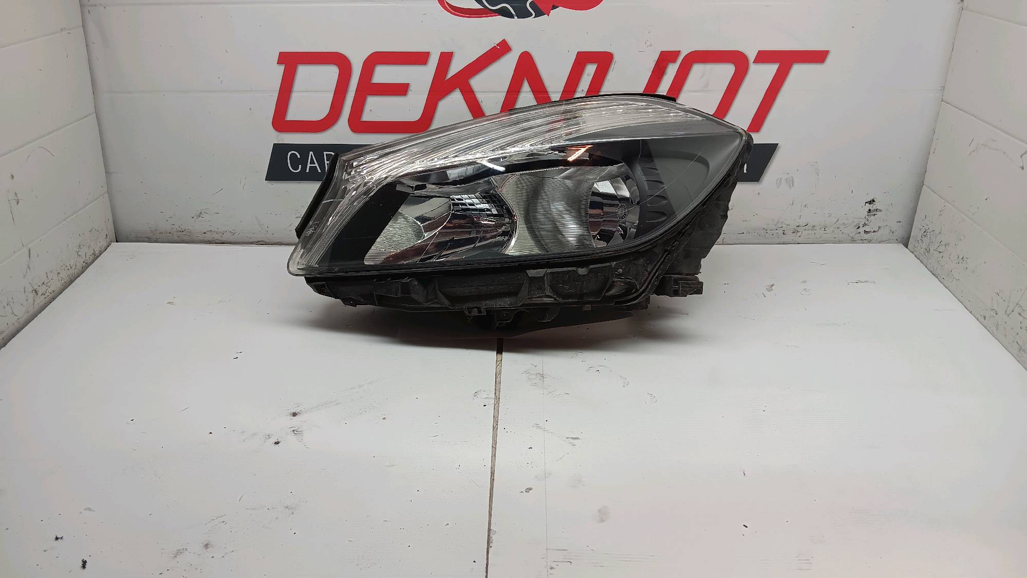 Koplamp links voor Mercedes-Benz A 176 2015 - 18