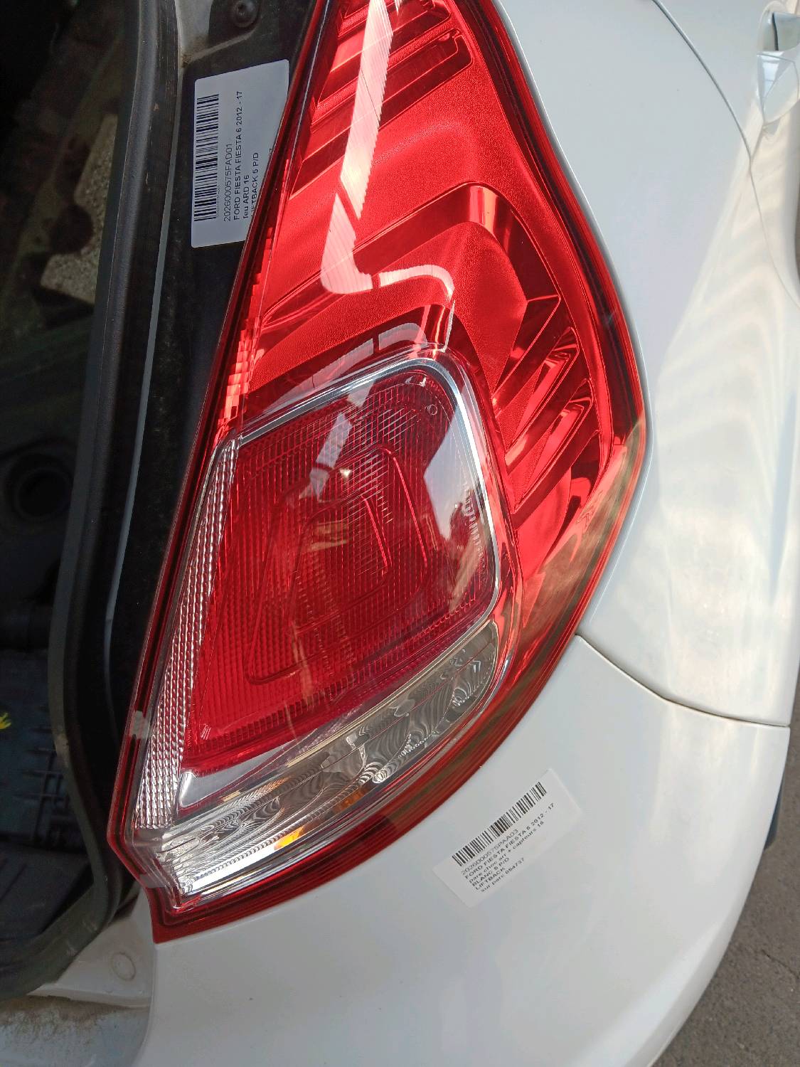 Lichtblok rechts achter Ford FIESTA 6 2012 - 17