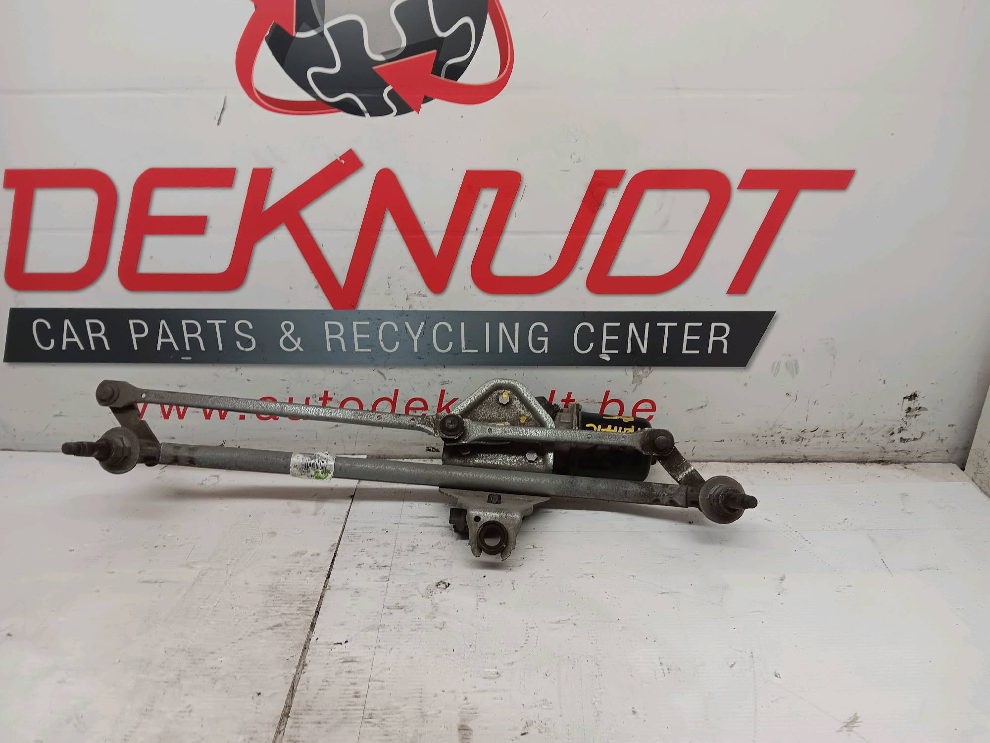 Moteur essui glace avant Renault TRAFIC II 2001 - 06