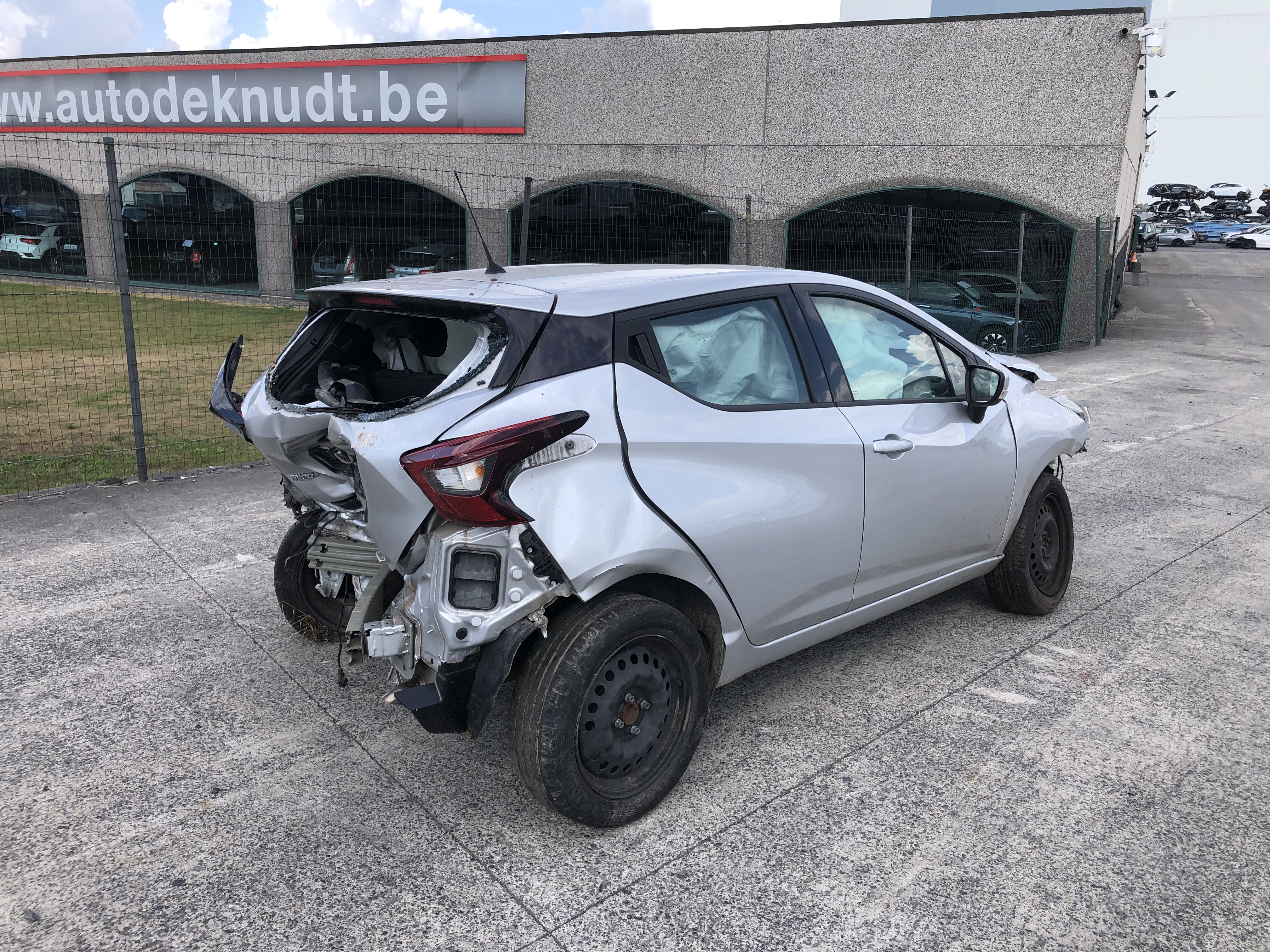 Nissan Micra 