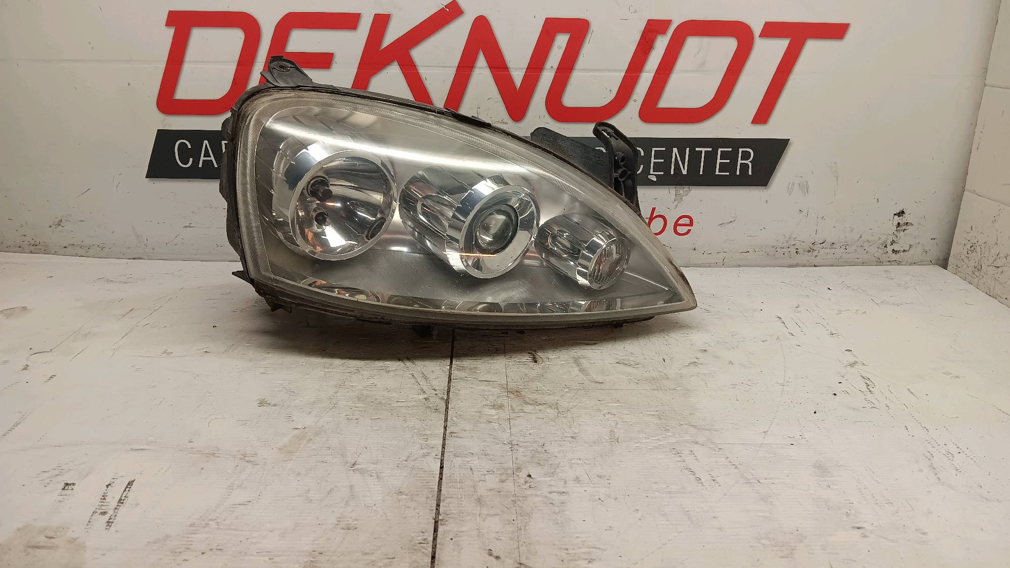 Koplamp rechts voor Opel CORSA C 2001 - 06