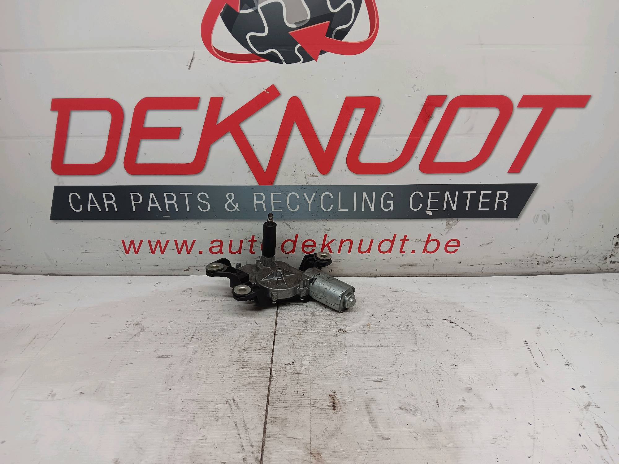 Moteur essui glace arrière Vw POLO 2009 - 17 6R