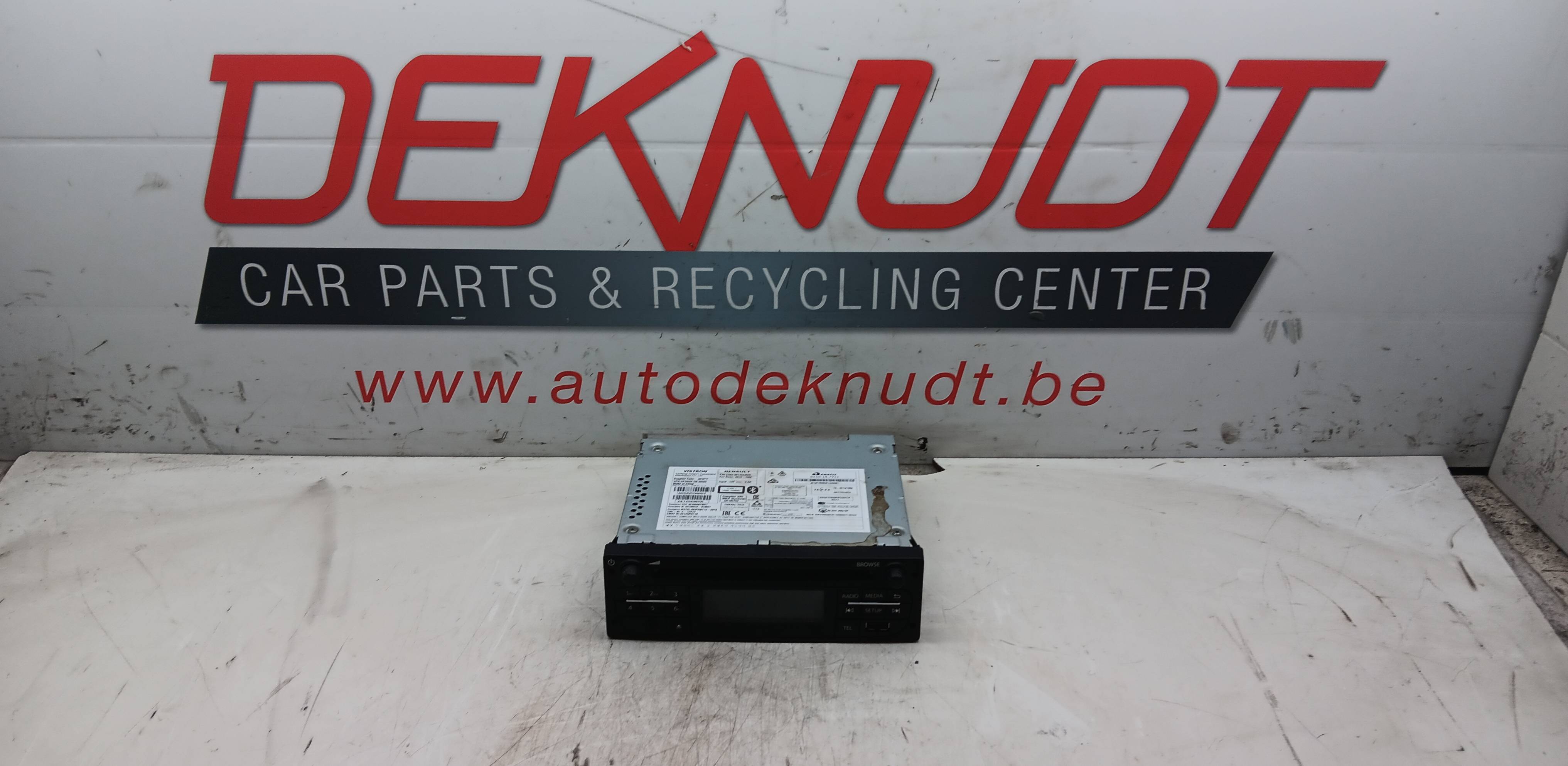 Radio Nissan NV400