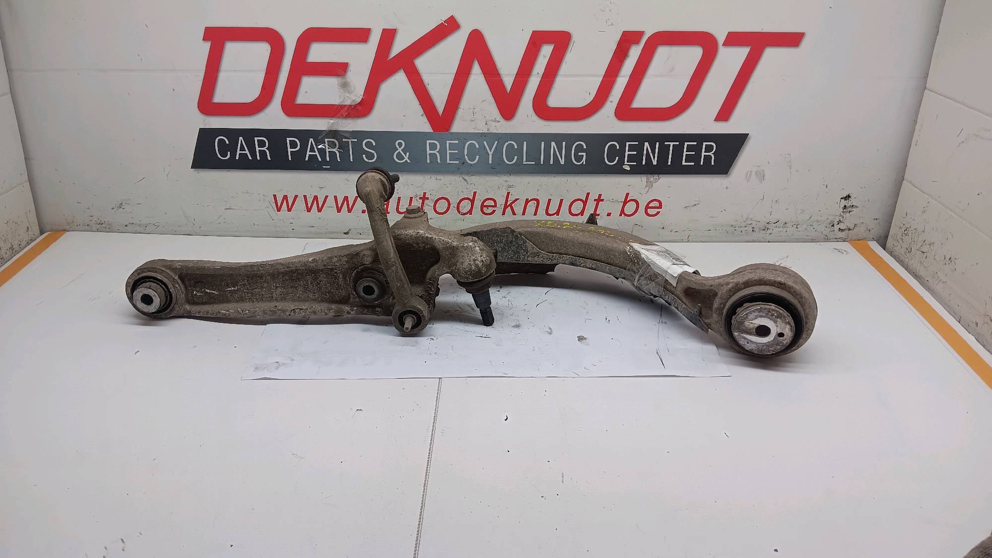 Draagarm rechts voor Jaguar XE