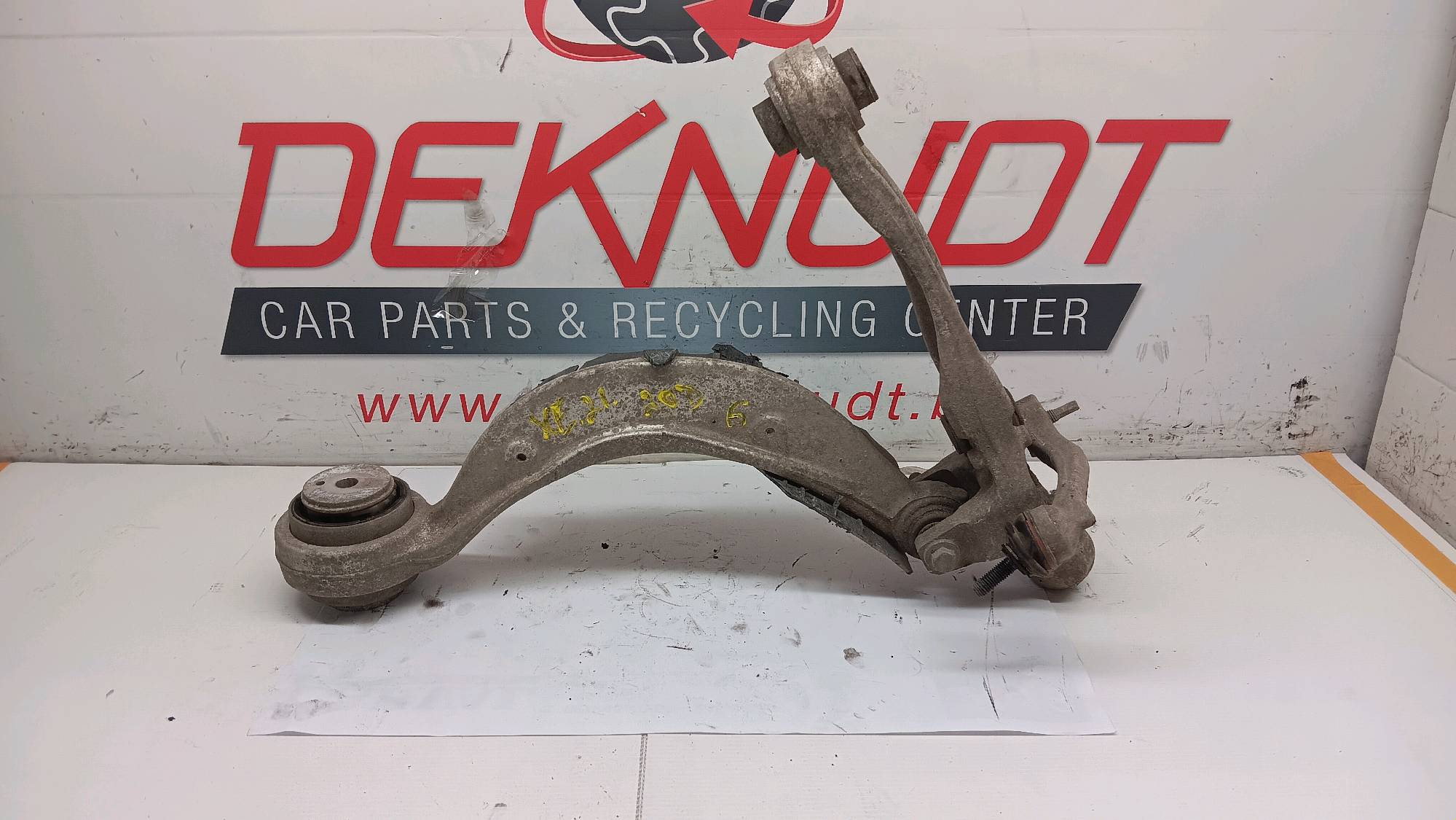 Draagarm links voor Jaguar XE
