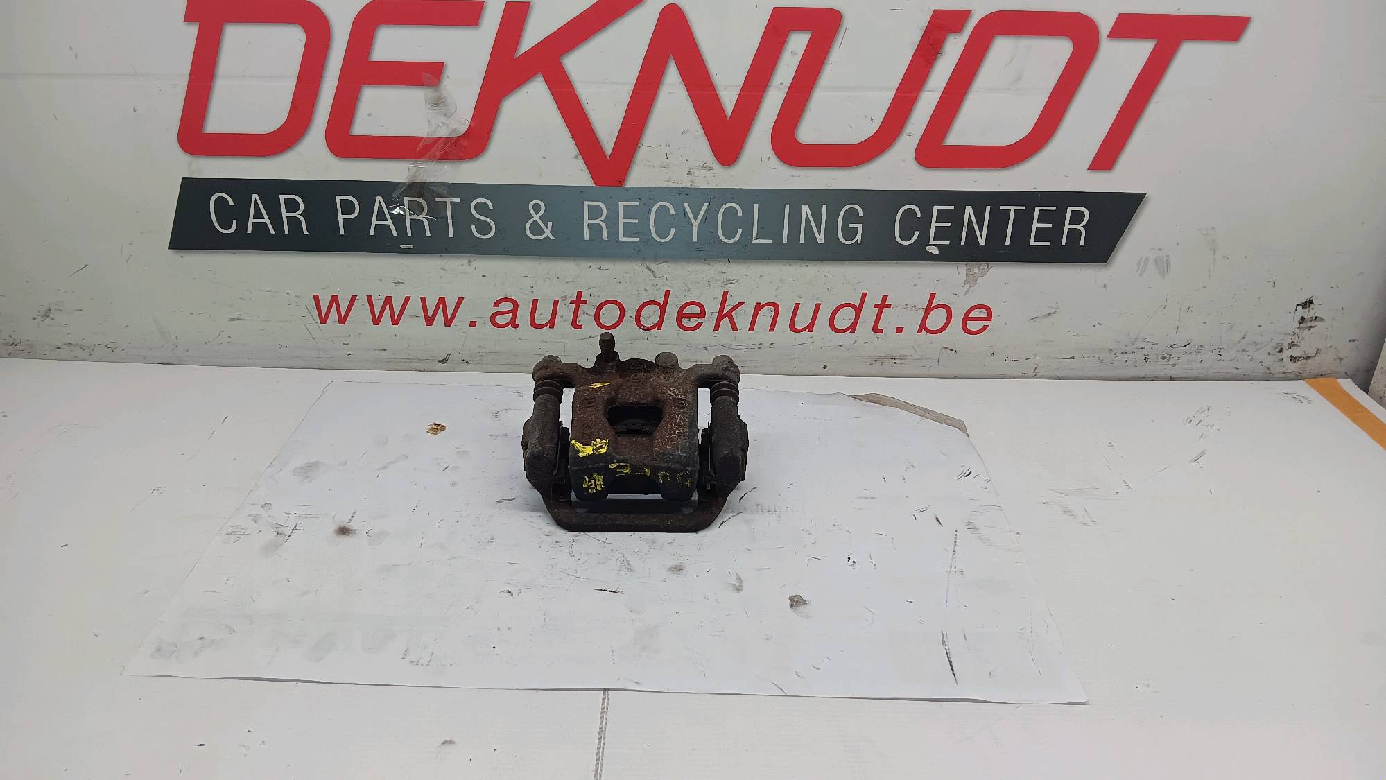 Remschijf links ACHTER Nissan JUKE I 2014 - 19
