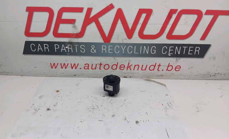 Headlight switch
