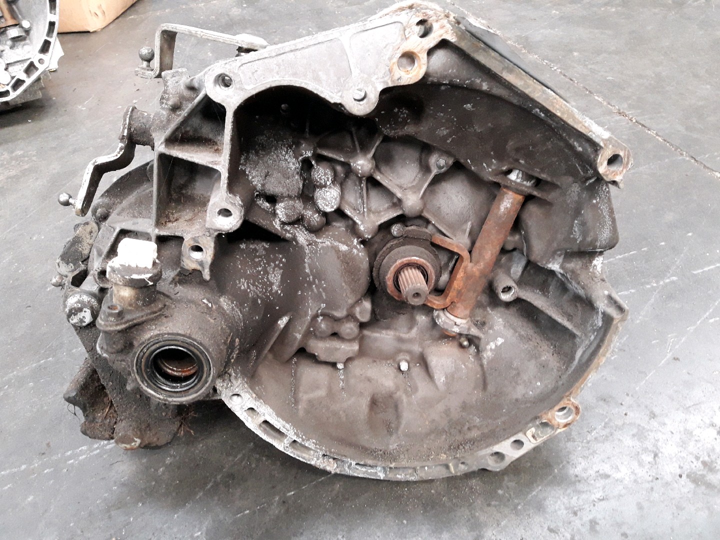 2. Boite de vitesse Citroen XSARA  2000 -