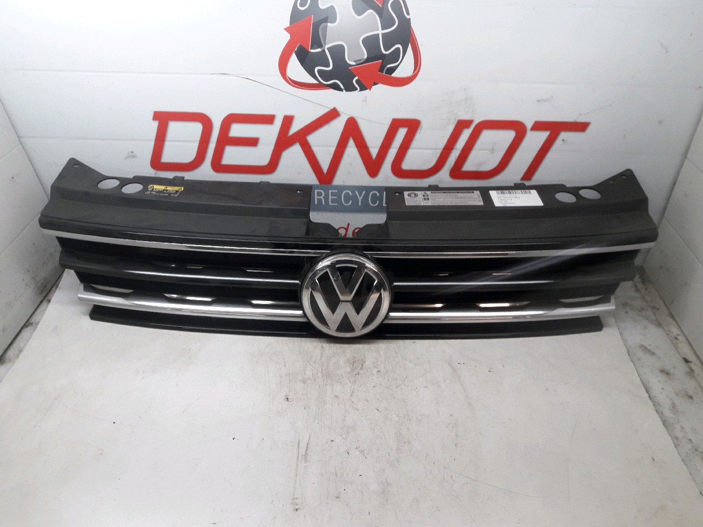 Grill voor Vw TIGUAN II 2016 -