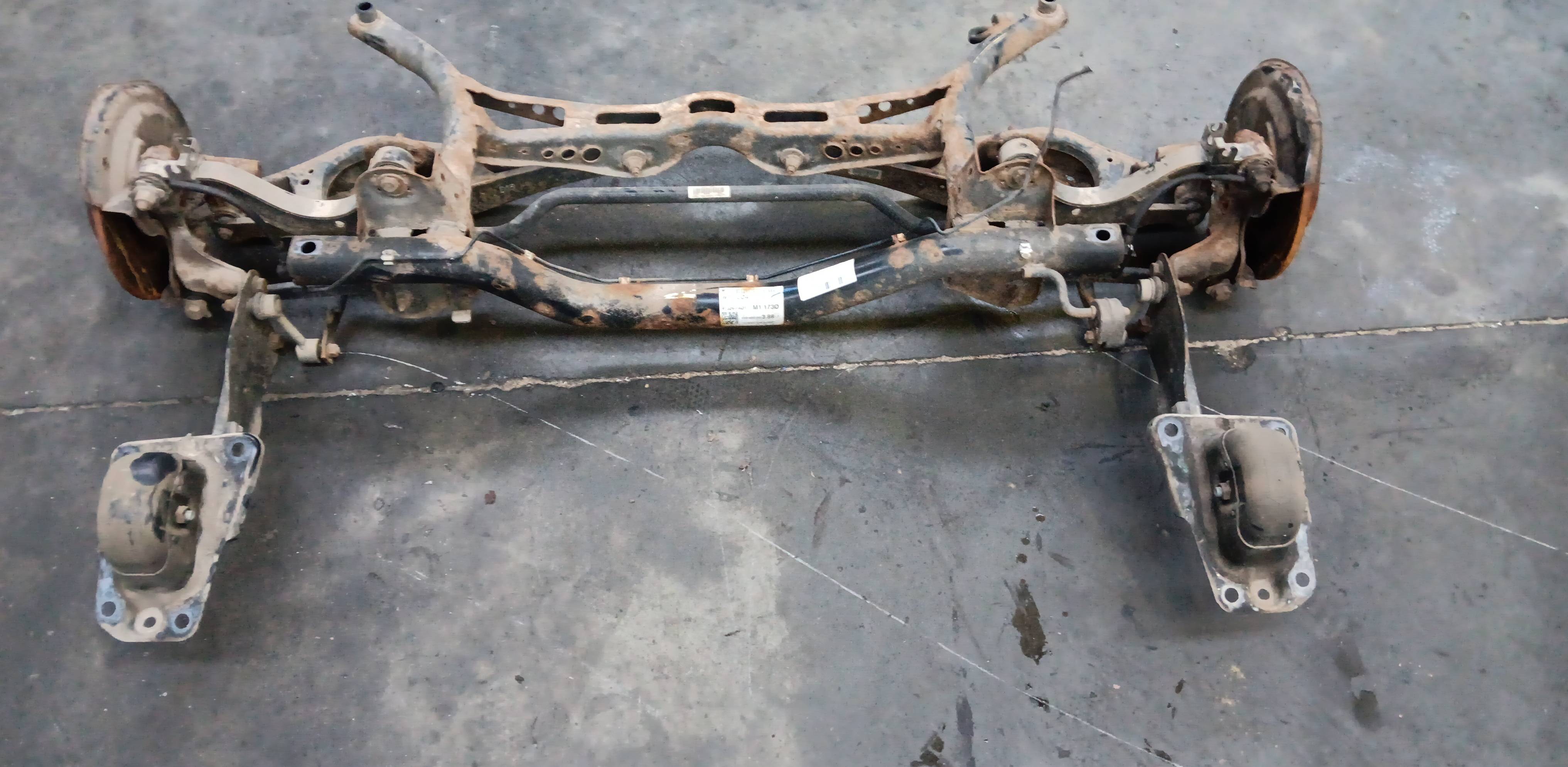 Achterbrug Vw TOURAN II 2010 - 15