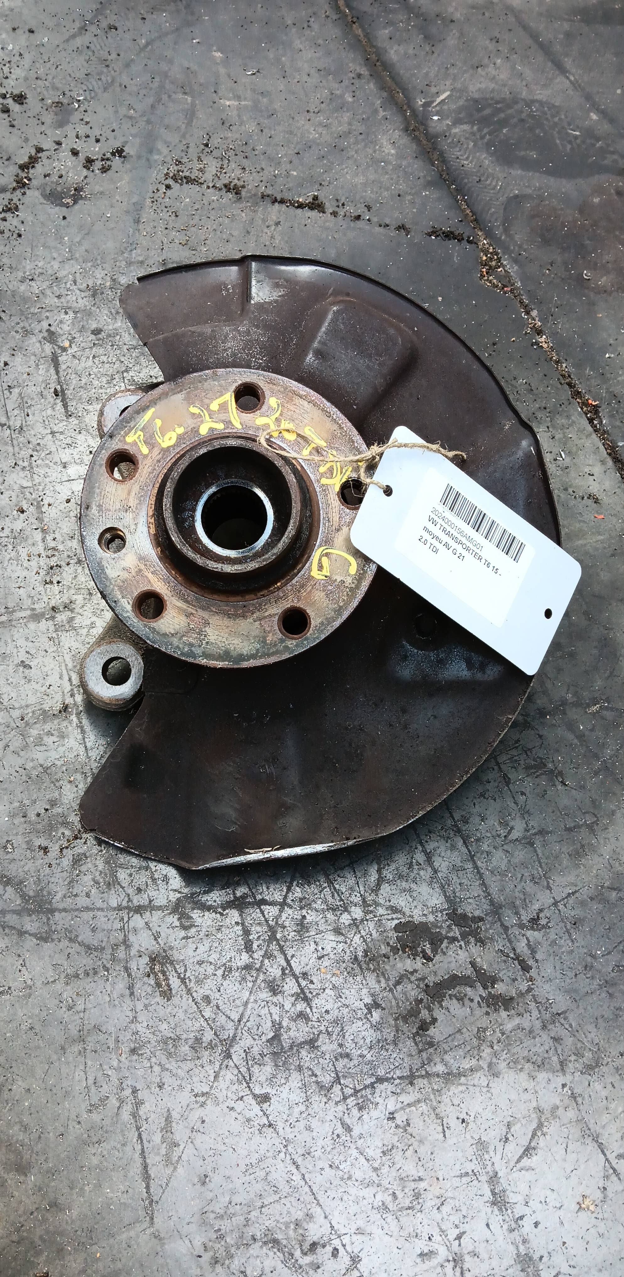 Fusee links voor Vw T6 Kombi