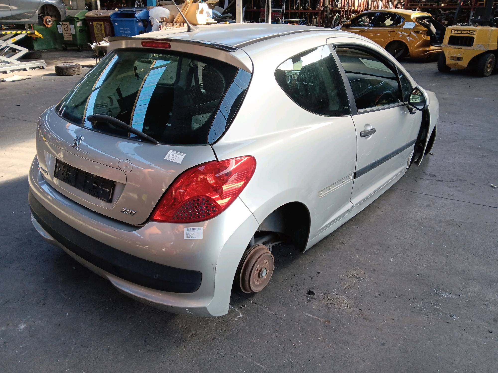 pare choc arrière Peugeot 207 2006 -12