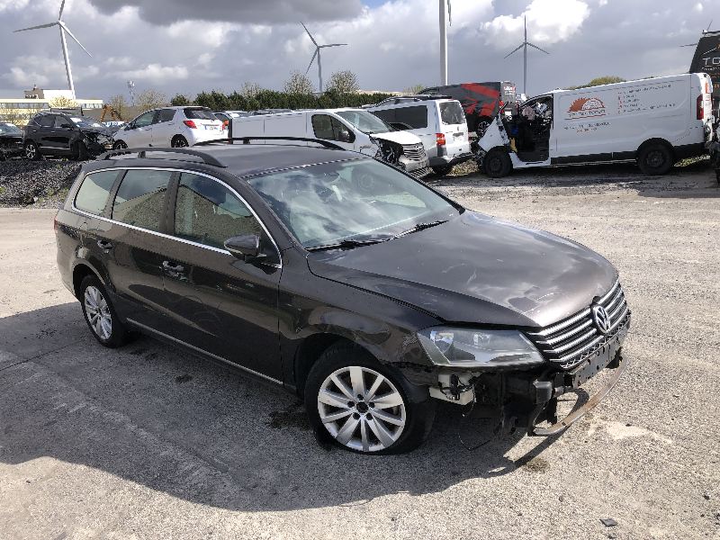 Deur rechts voor Vw PASSAT B7 2010 - 14 3AA