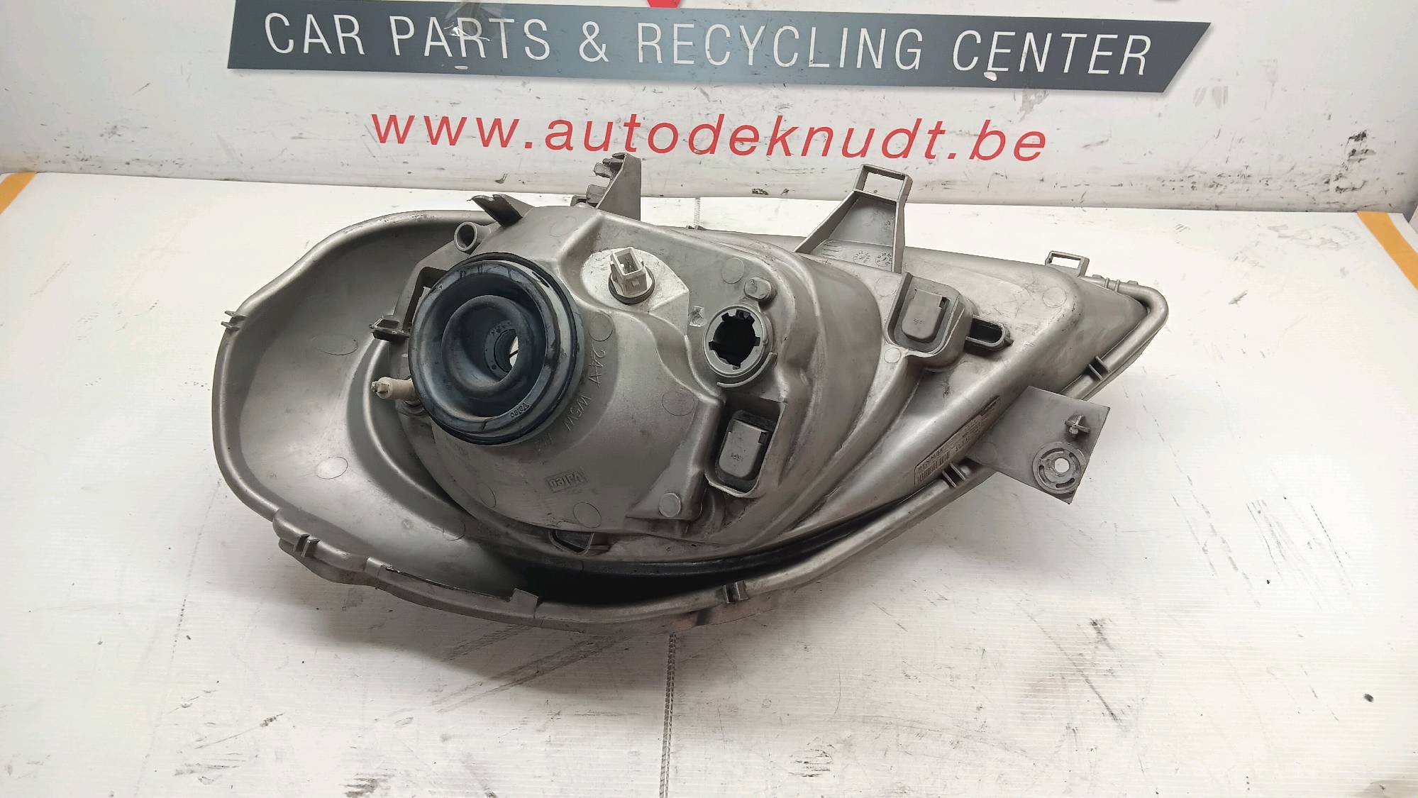 Koplamp rechts voor Renault MASTER II 1998 - 10