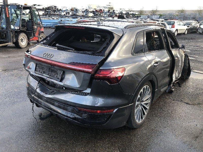 cardan arriere droit Audi Q8 I 2023 -