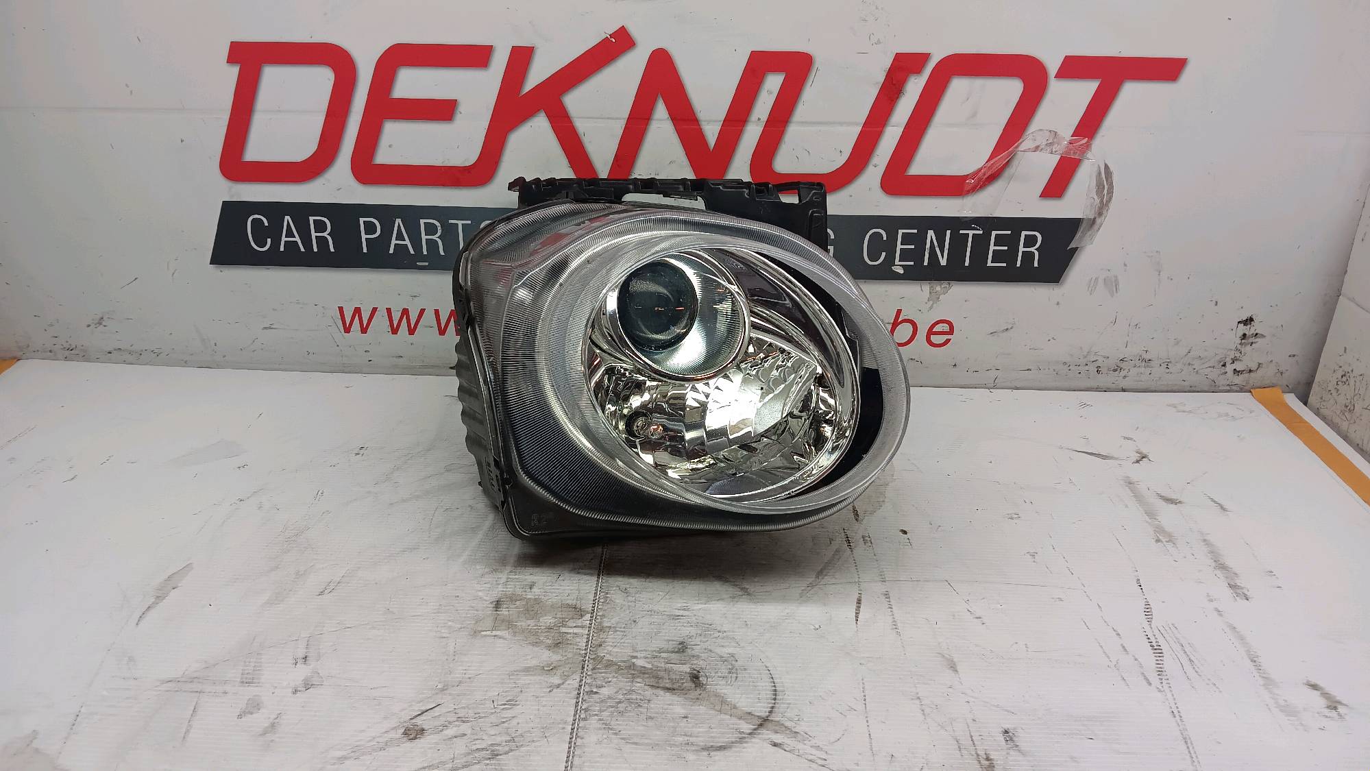 Koplamp rechts voor Nissan JUKE