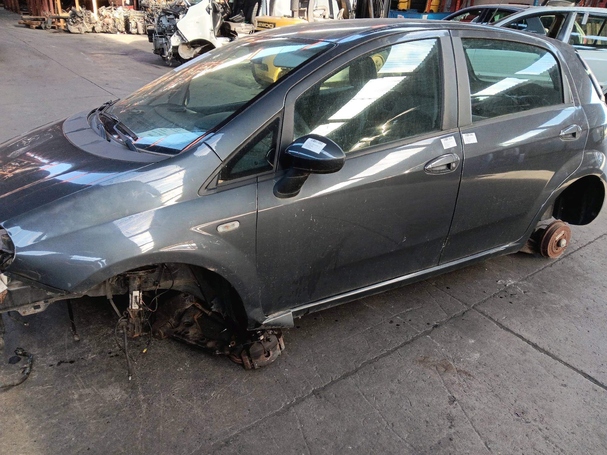Deur links voor Fiat PUNTO