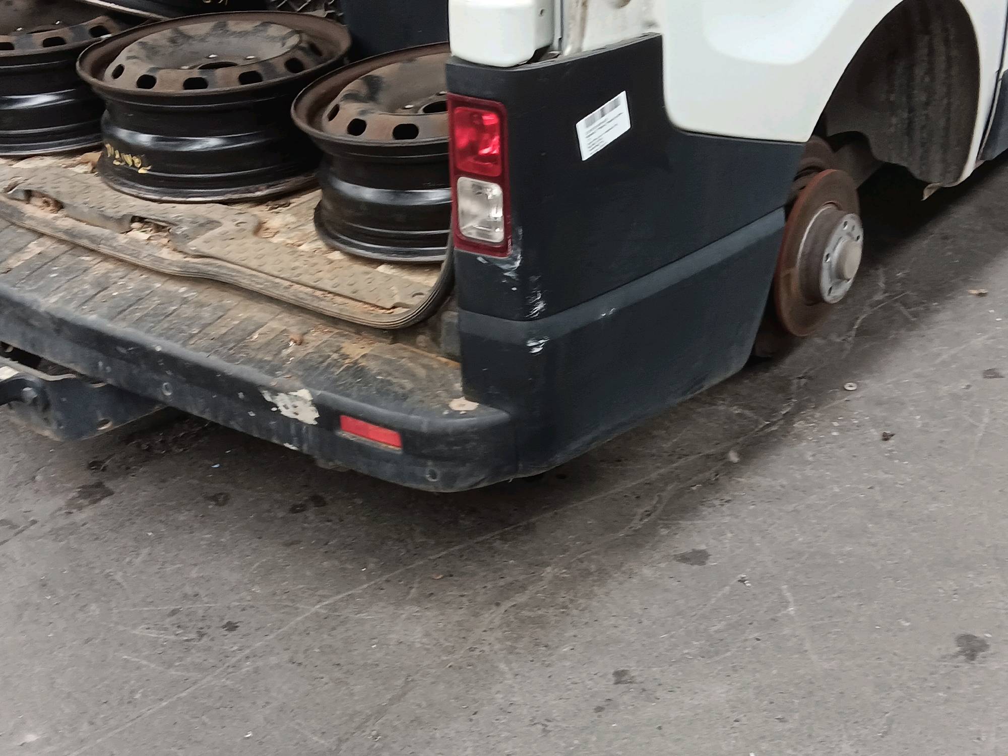 Bumper achter met sensor Renault TRAFIC III 2014 - 21