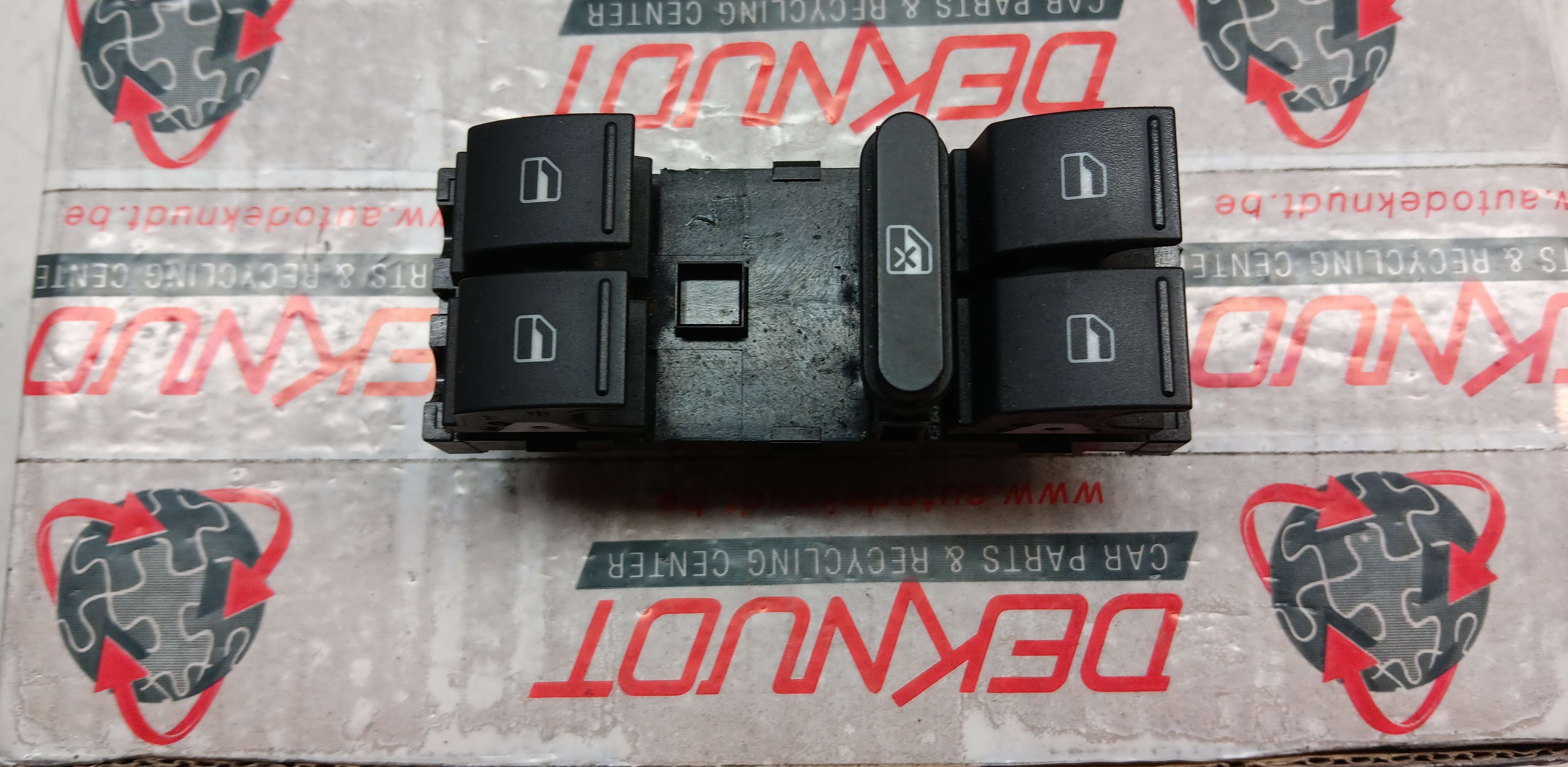 Commande  Vw POLO 2009 - 17 6R