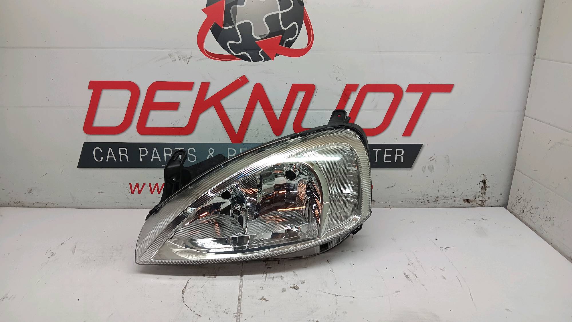 Koplamp links voor Opel CORSA C 2001 - 06