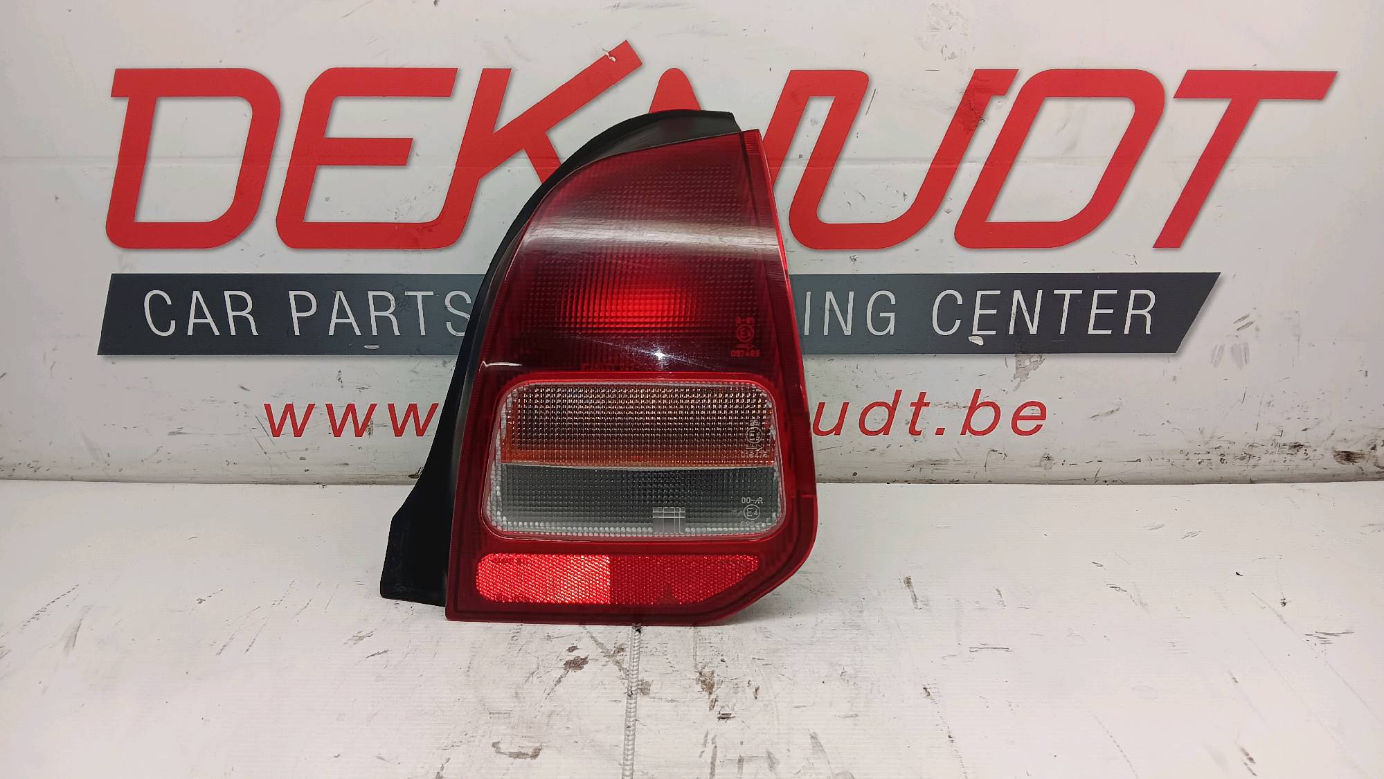 feu ARD Mitsubishi COLT 1996 - 00