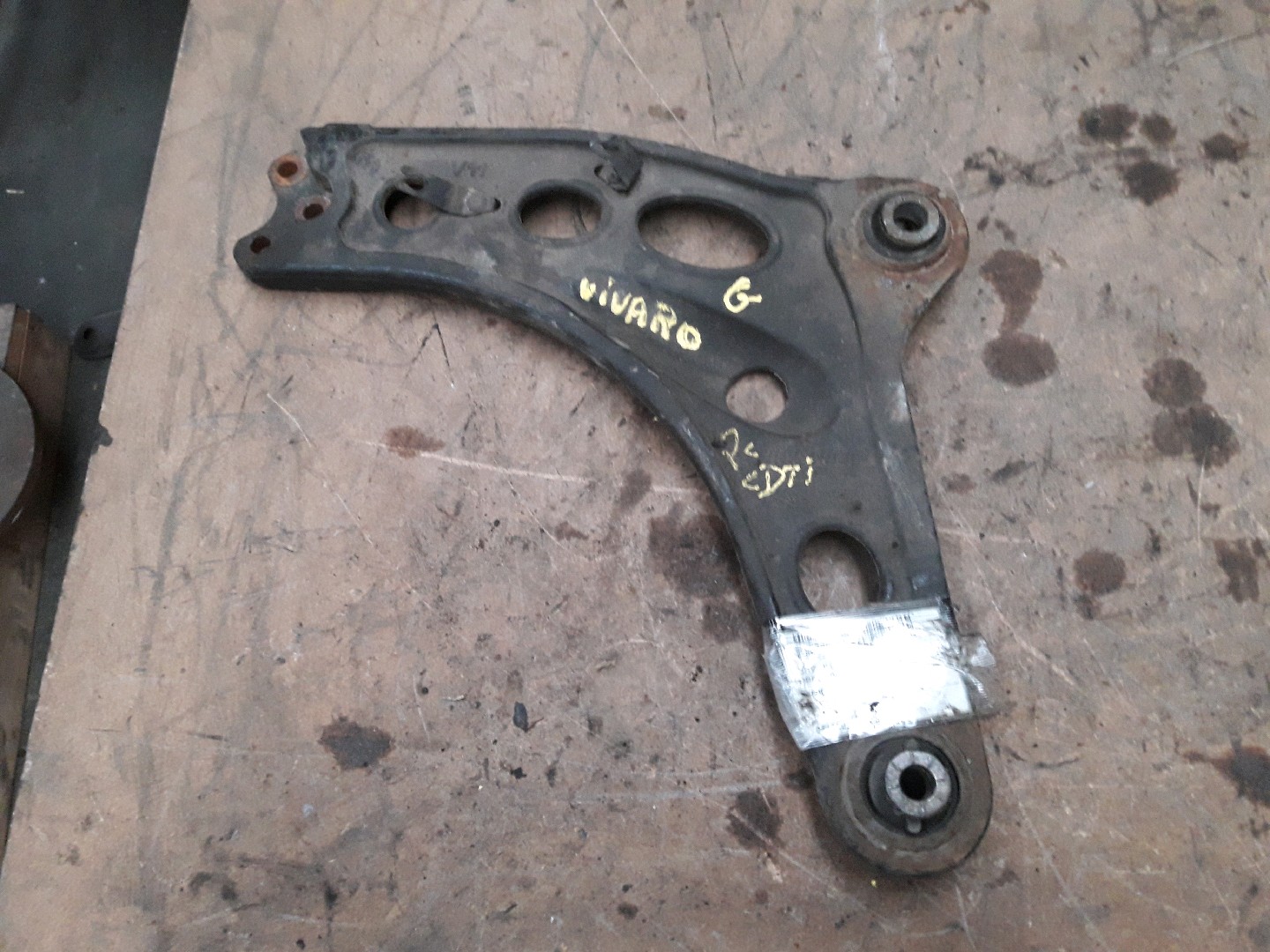triangle AV G Opel VIVARO A 2006 - 14