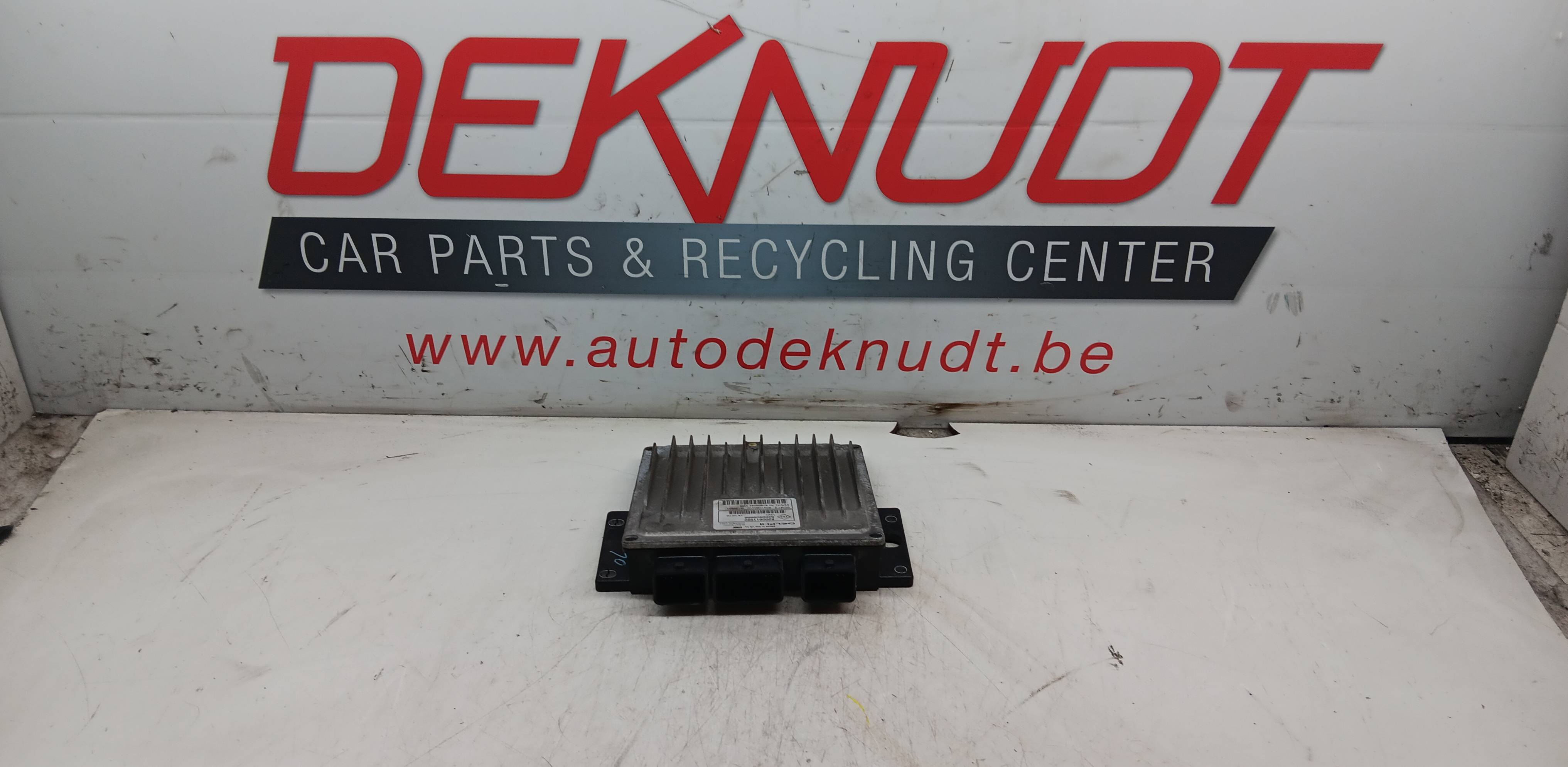 boitier gestion moteur Renault CLIO III 2009 - 12