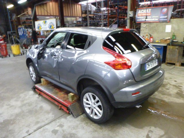 feu ARD Nissan JUKE I 2010 - 14