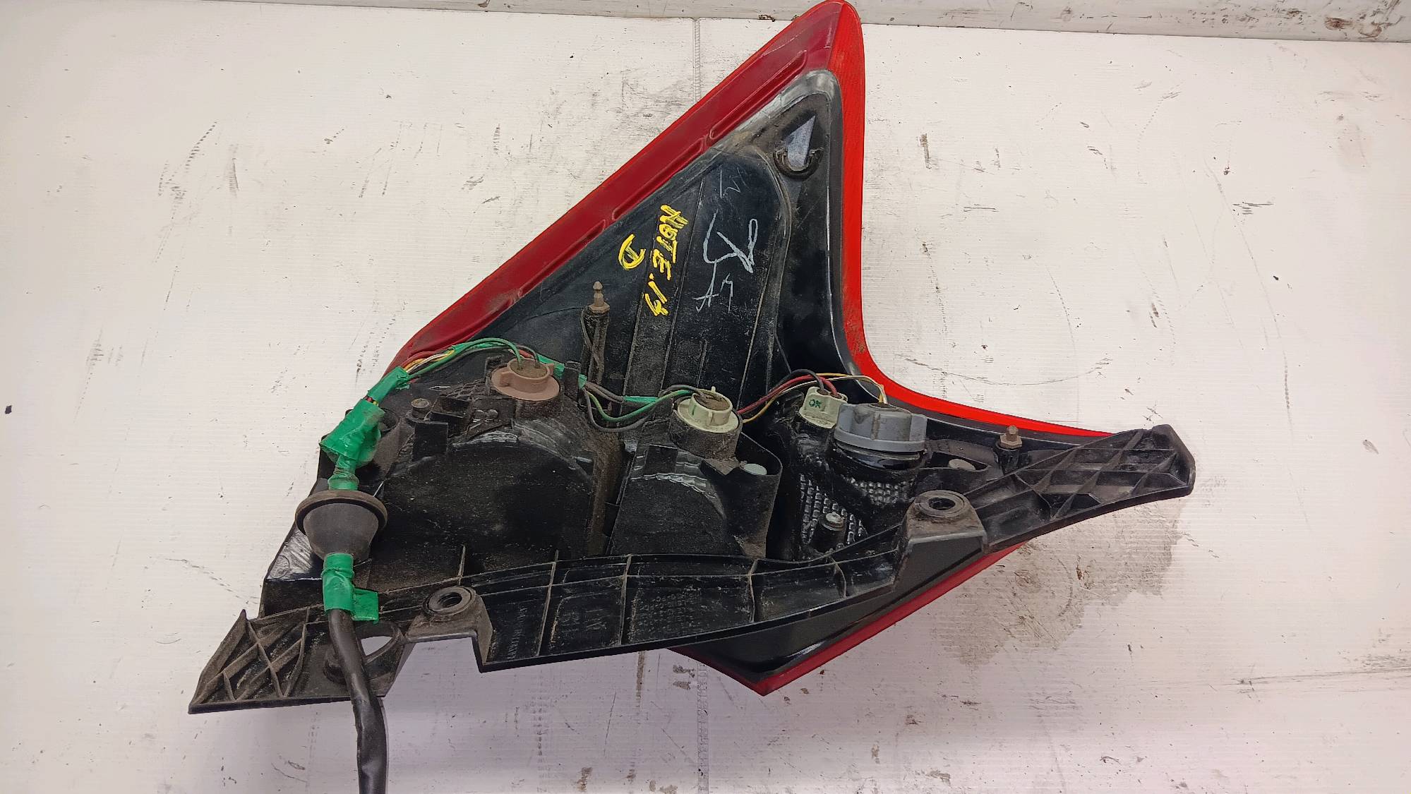 feu ARD Nissan NOTE 2013 - 17