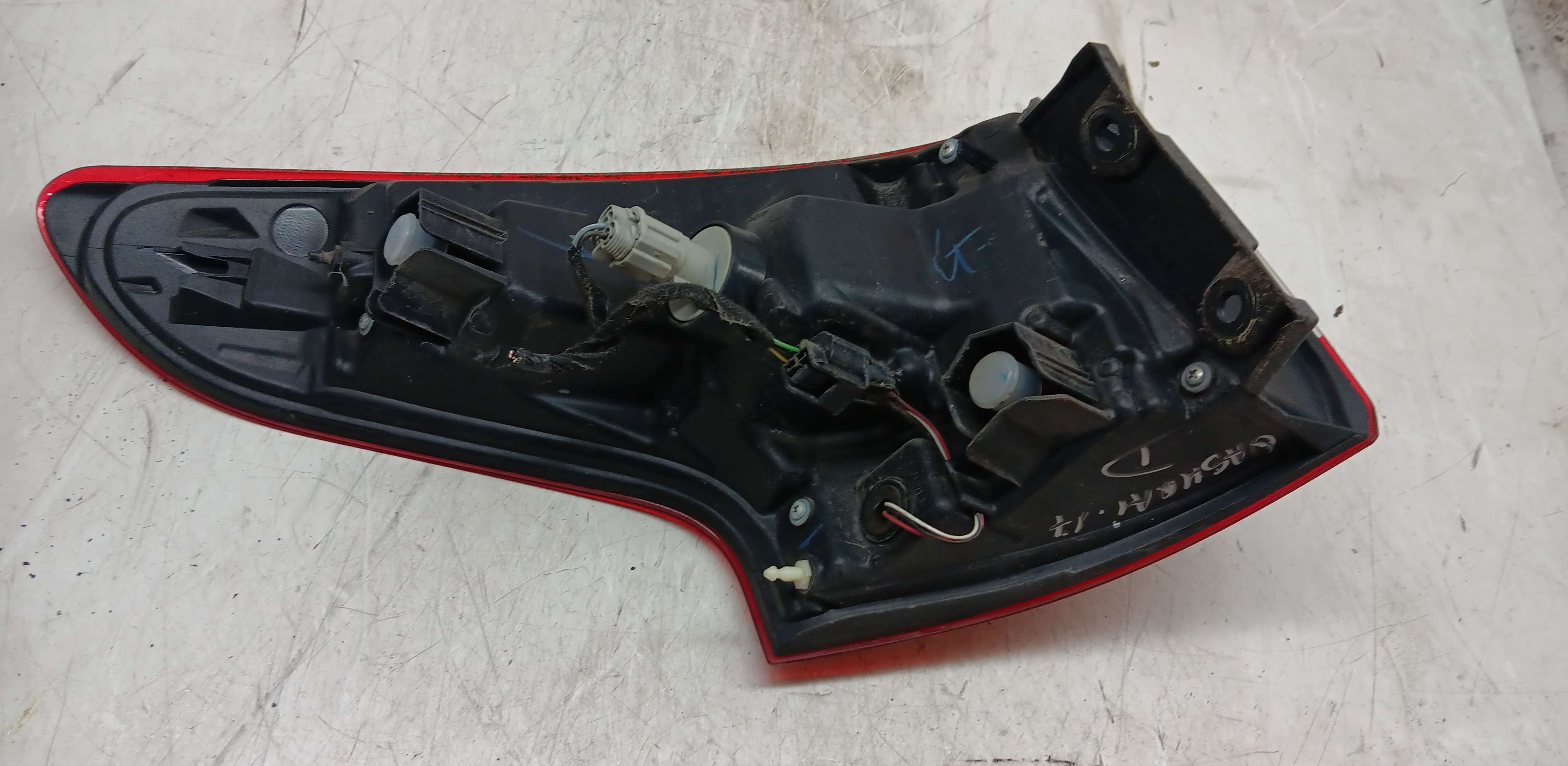feu ARD Nissan QASHQAI J11 2013 - 17